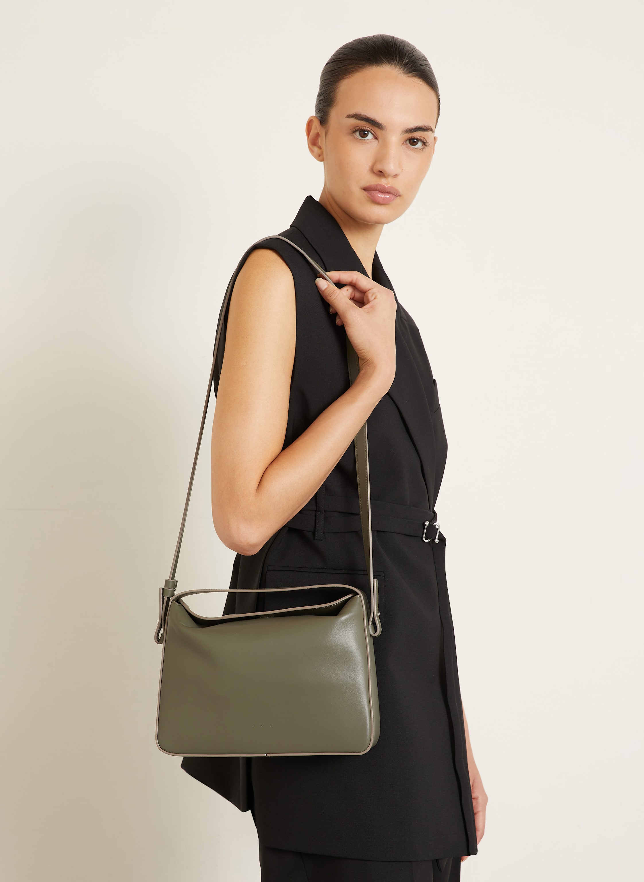 Thumbnail - Aesther Ekme Umhängetasche Soft Baguette gruen