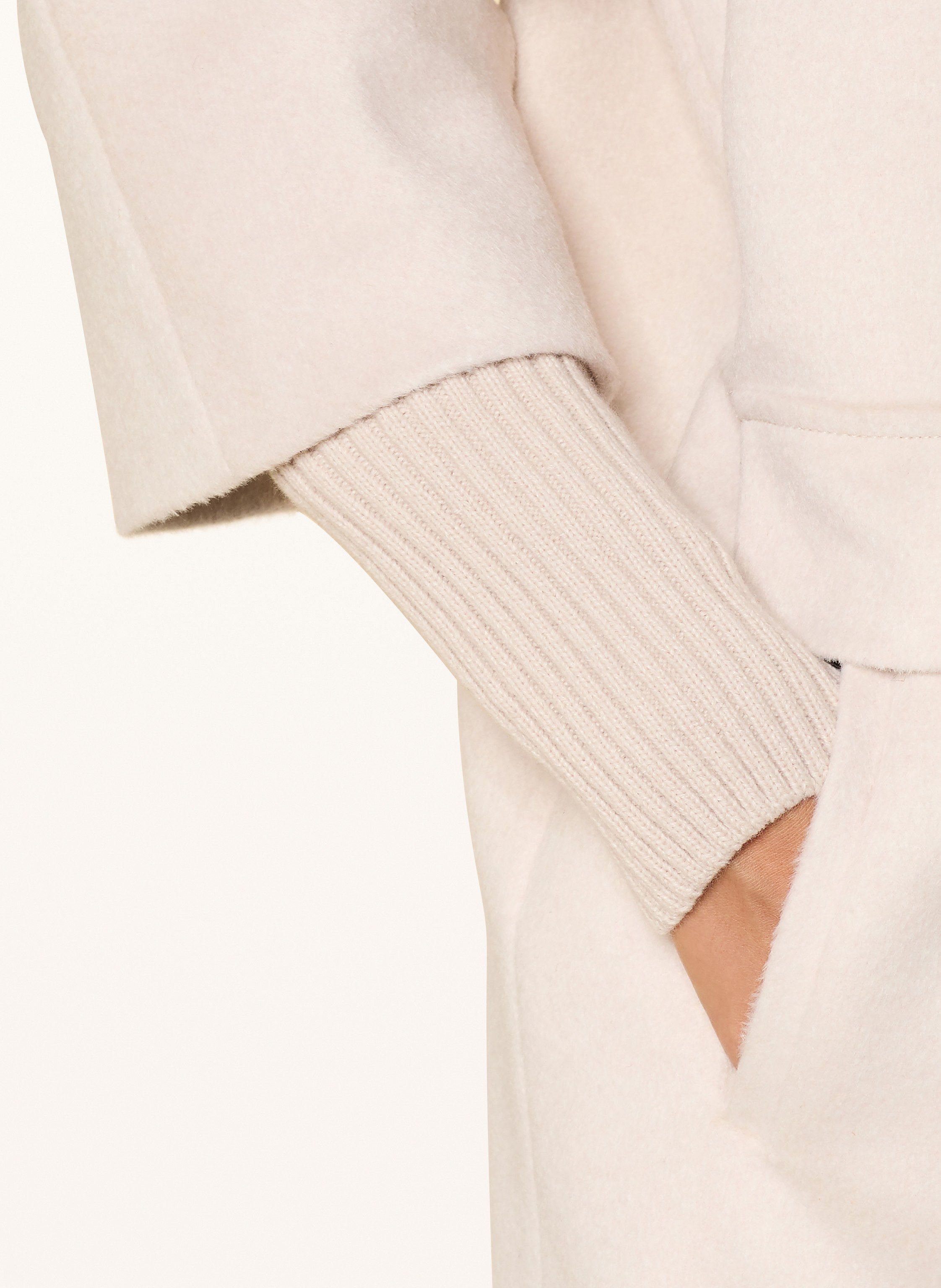 Thumbnail - Comma Mantel beige