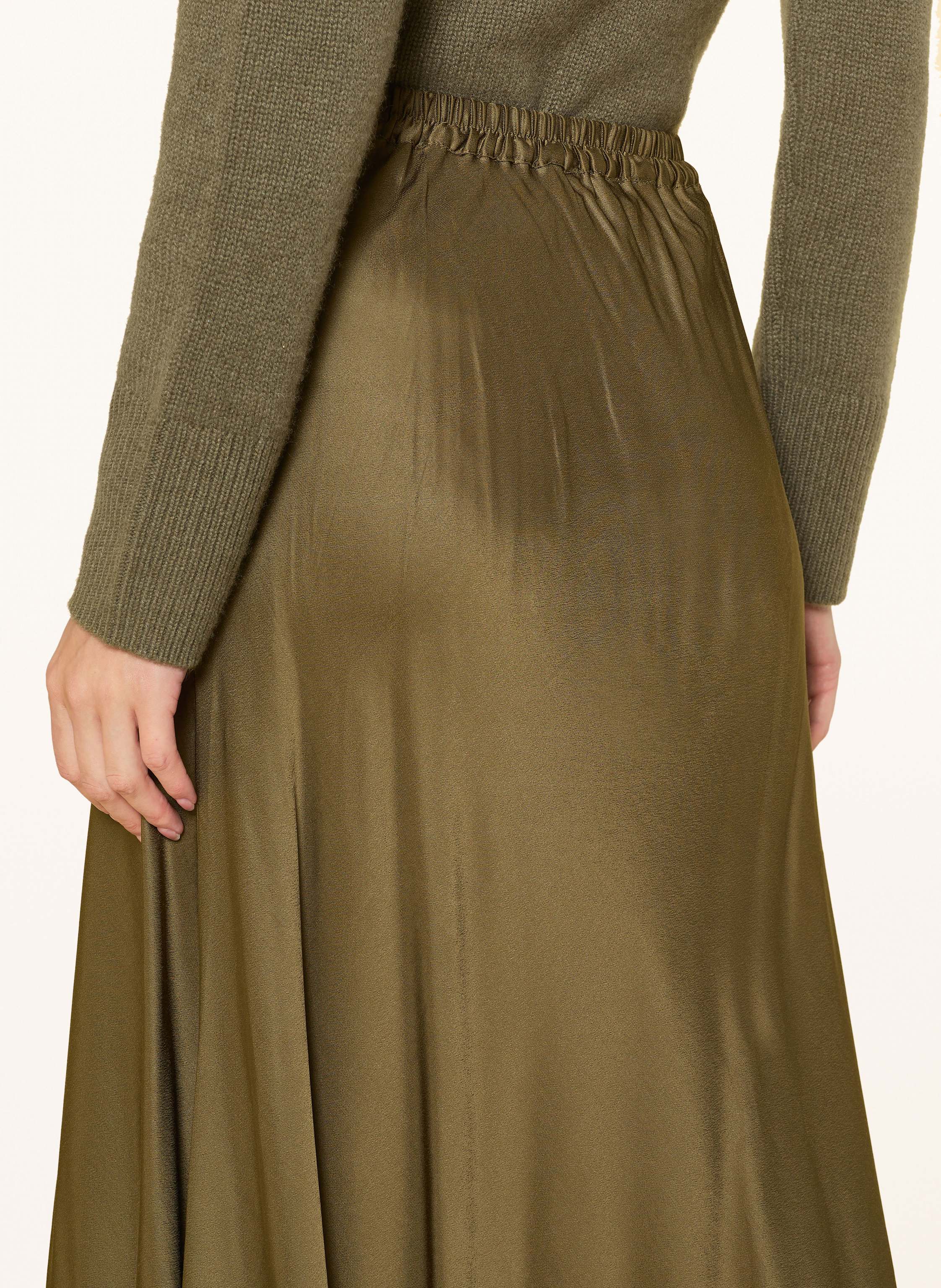 Thumbnail - Milano Italy Satinrock gruen