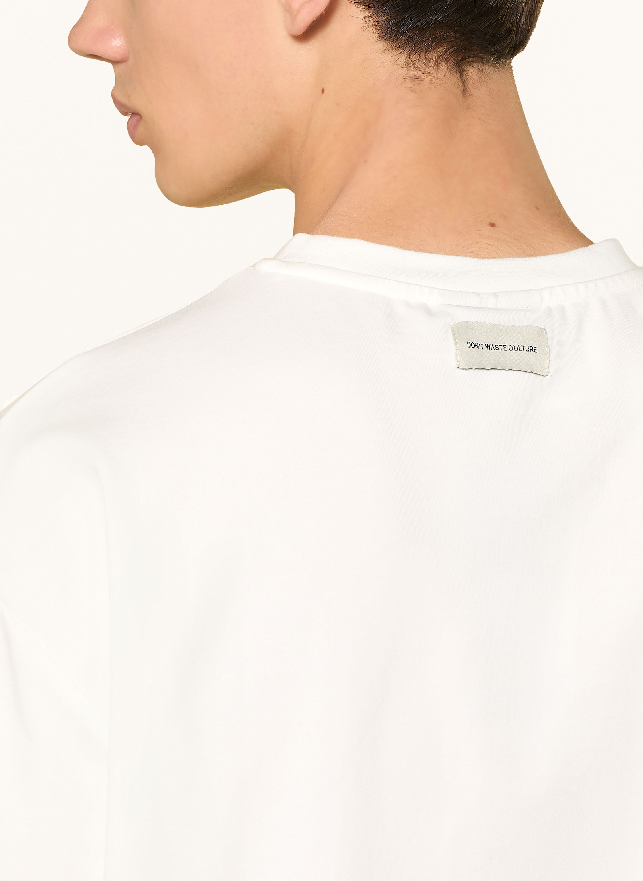 Thumbnail - Don't Waste Culture T-Shirt Laurel weiss