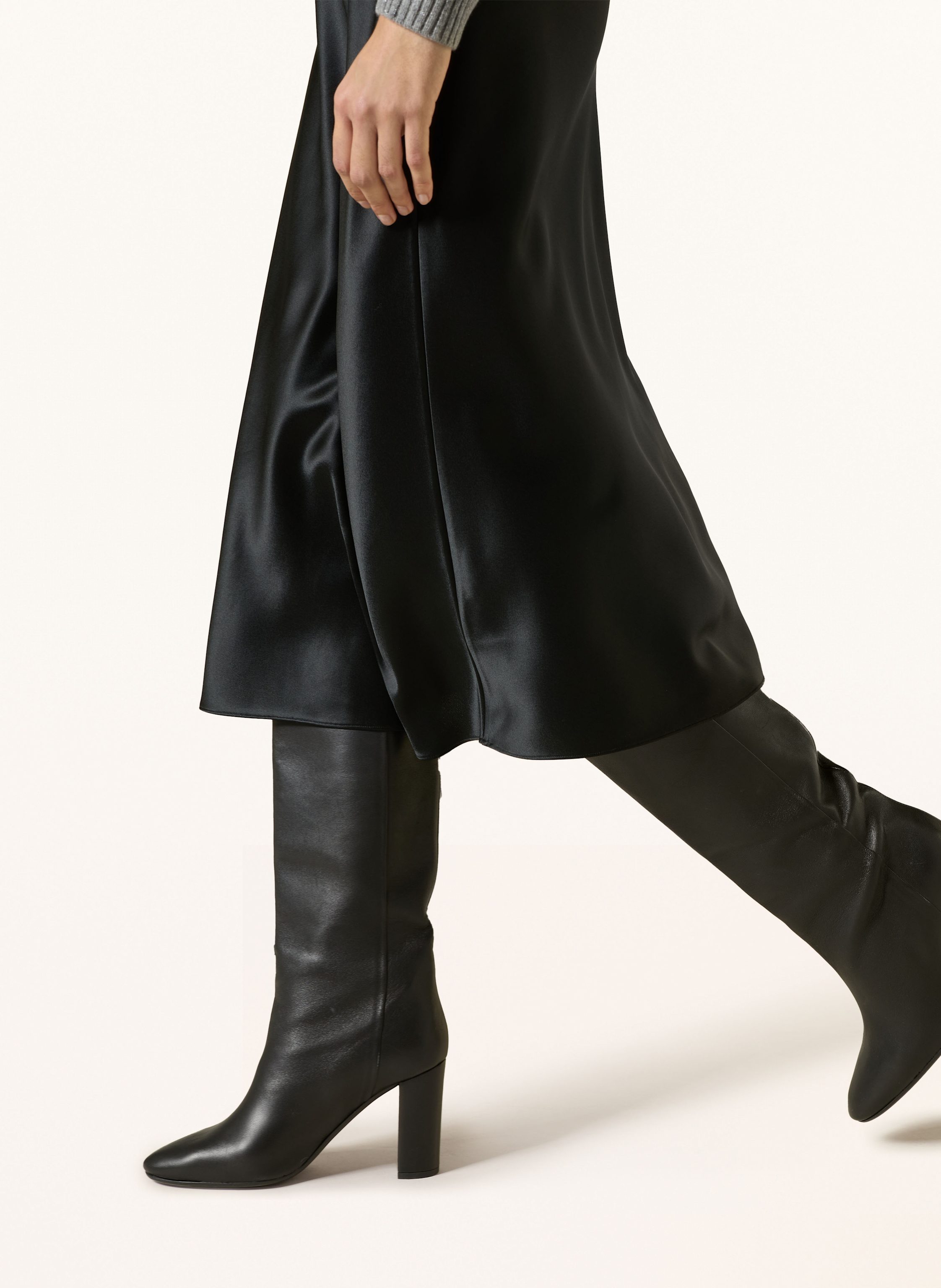 Thumbnail - Herzen's Angelegenheit Satinrock schwarz