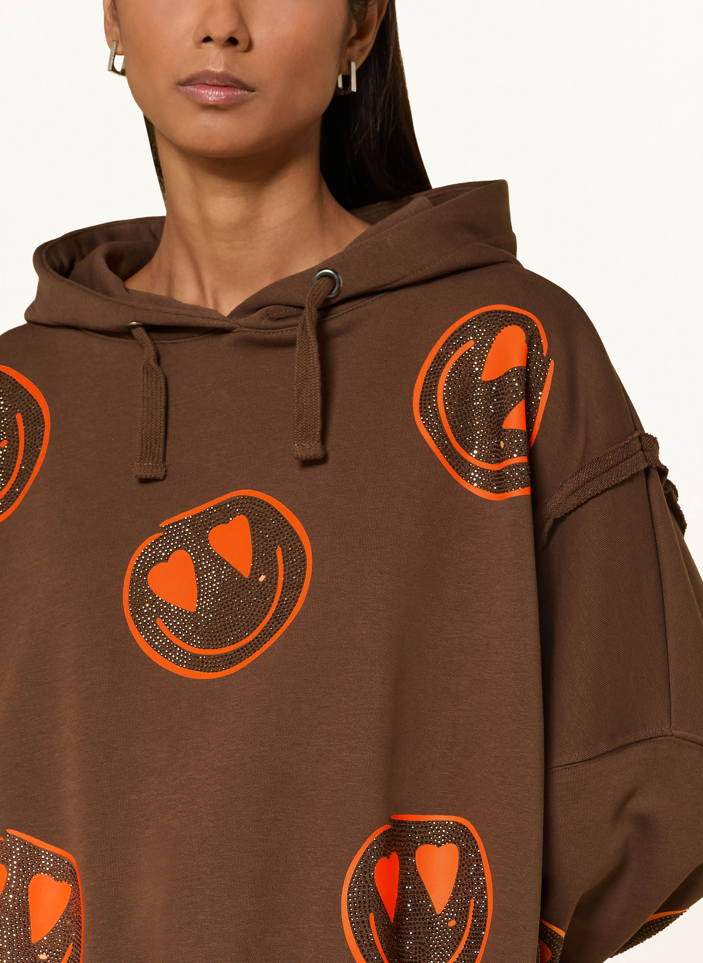 Thumbnail - Miss Goodlife Hoodie Mit Schmucksteinen braun