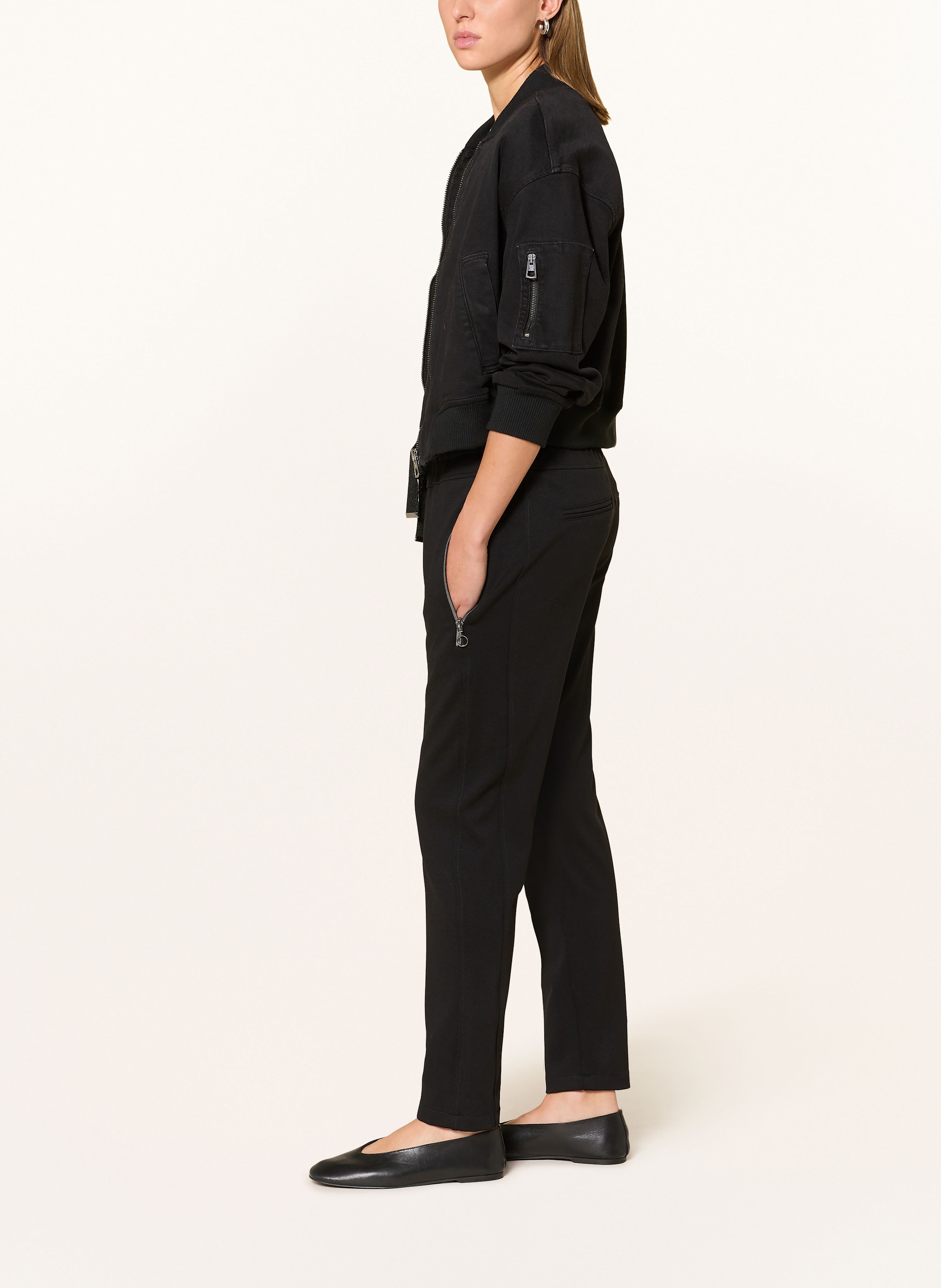 Thumbnail - Cartoon Hose Im Jogging-Stil schwarz