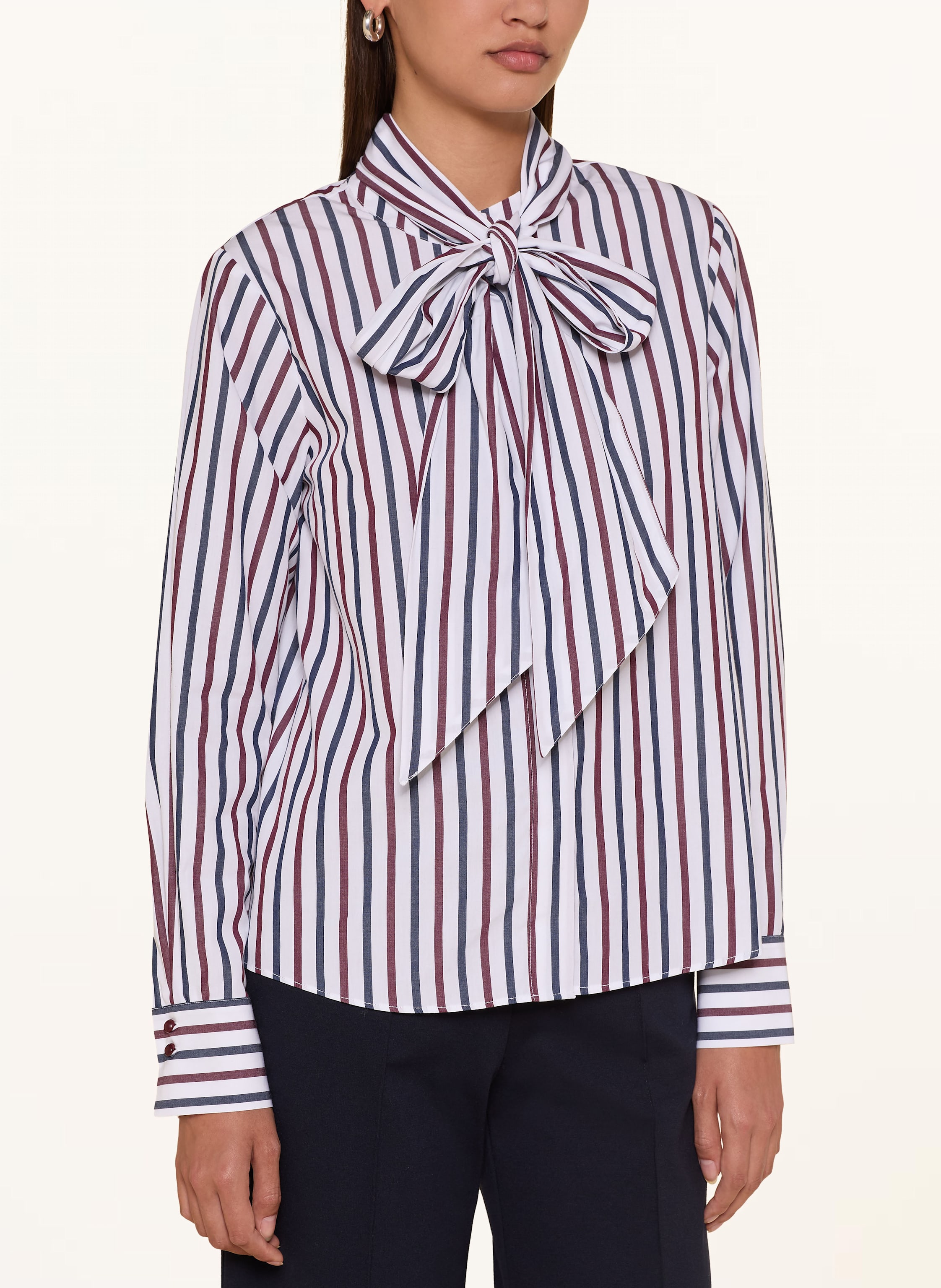 Thumbnail - Rich & Royal Bluse Mit Abnehmbarer Schluppe blau