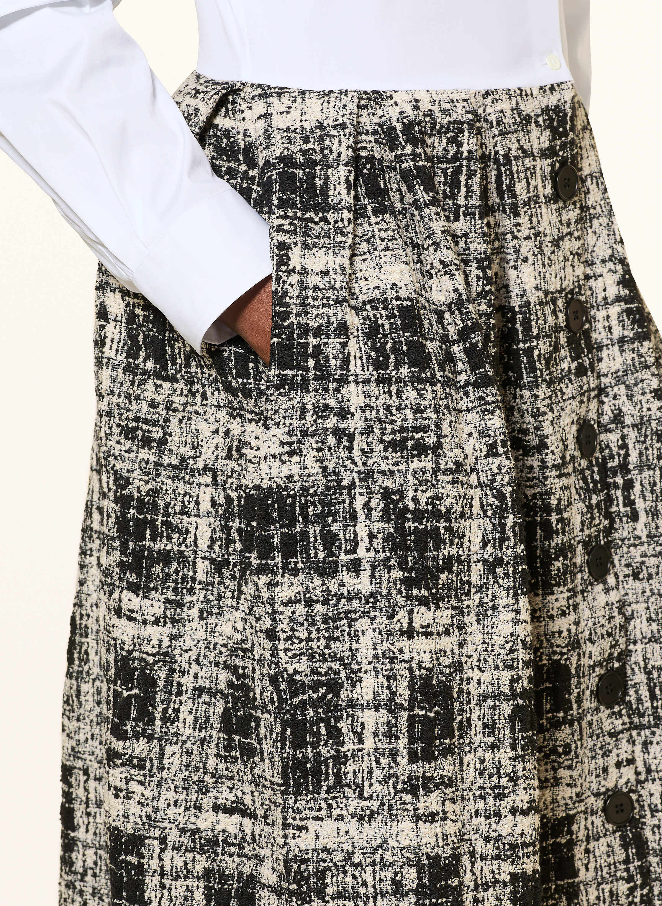 Thumbnail - Sara Roka Hemdblusenkleid Nidina Im Materialmix schwarz