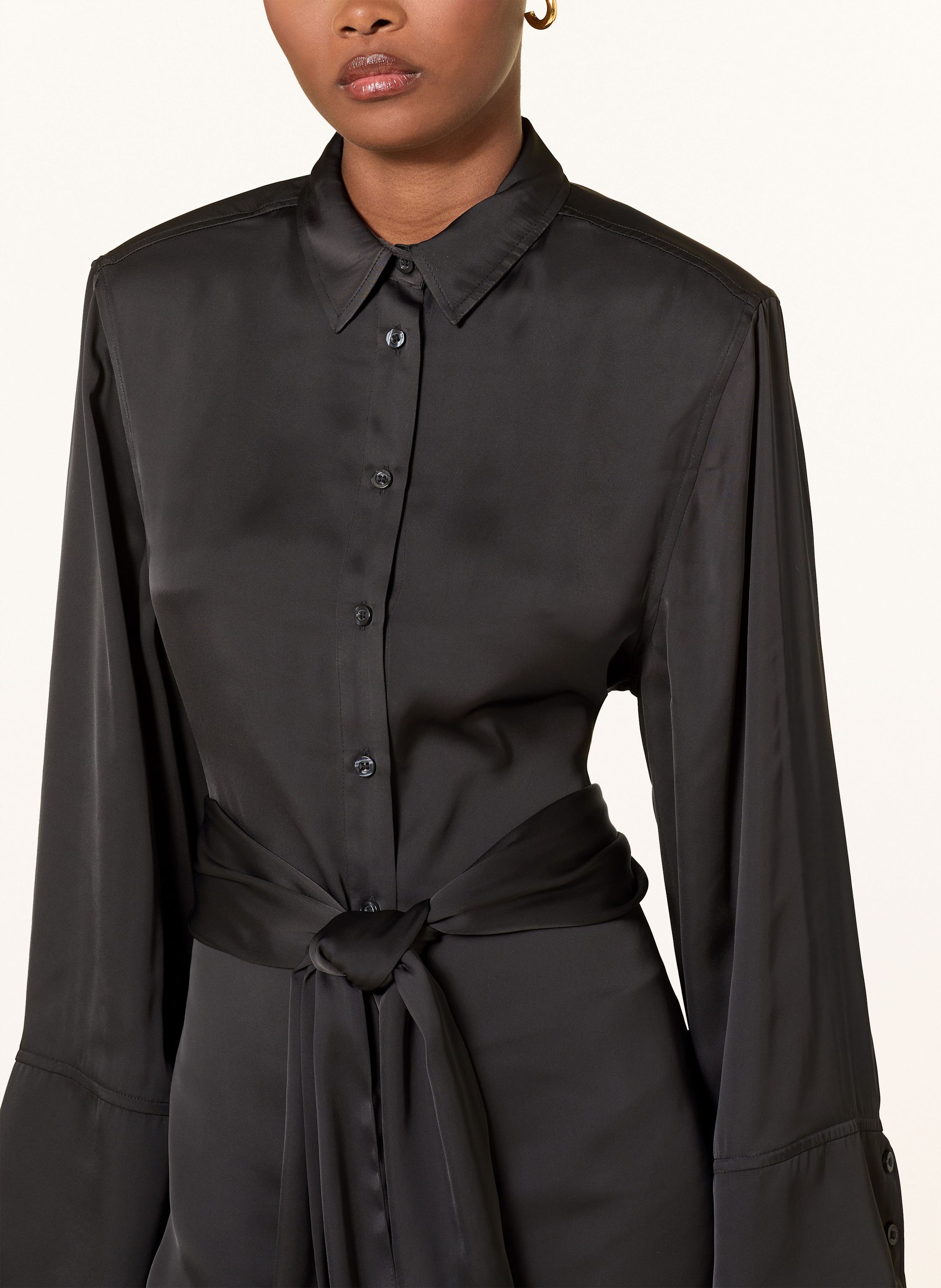 Thumbnail - Rotate Hemdblusenkleid Aus Satin schwarz