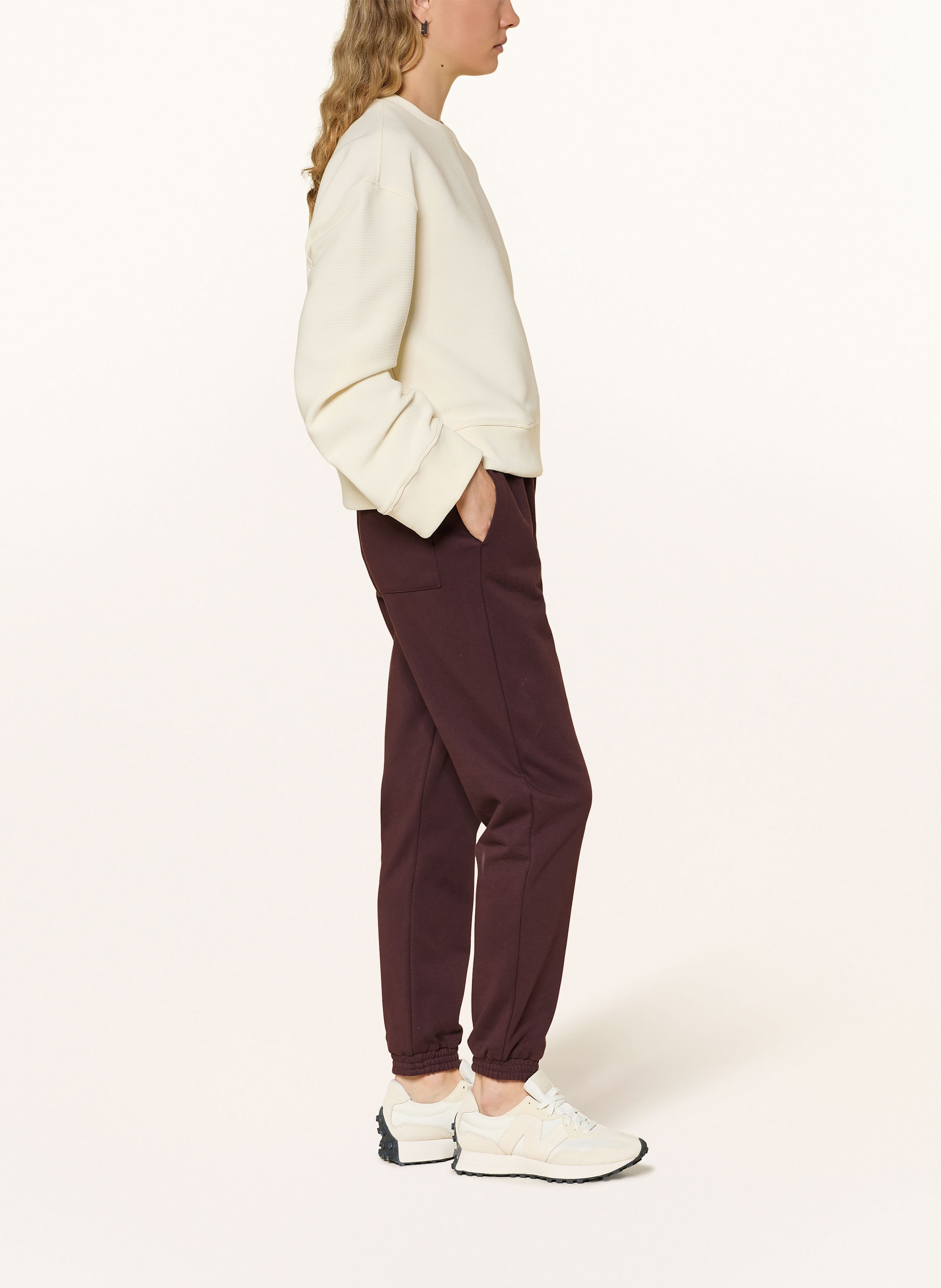 Thumbnail - Sweaty Betty Sweatpants Revive Relaxed Jogger braun