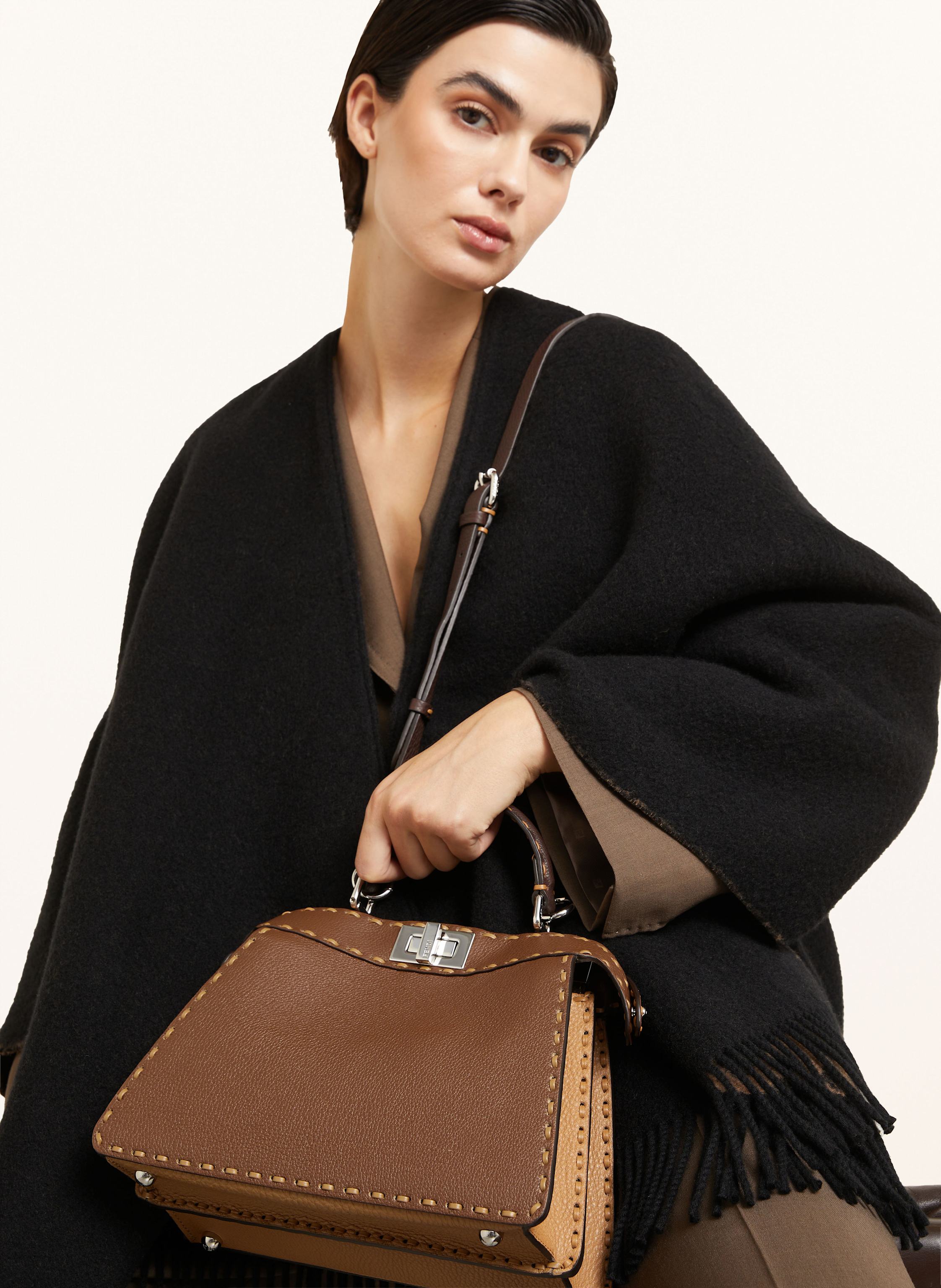 Thumbnail - Fendi Handtasche Peekaboo Iseeu braun