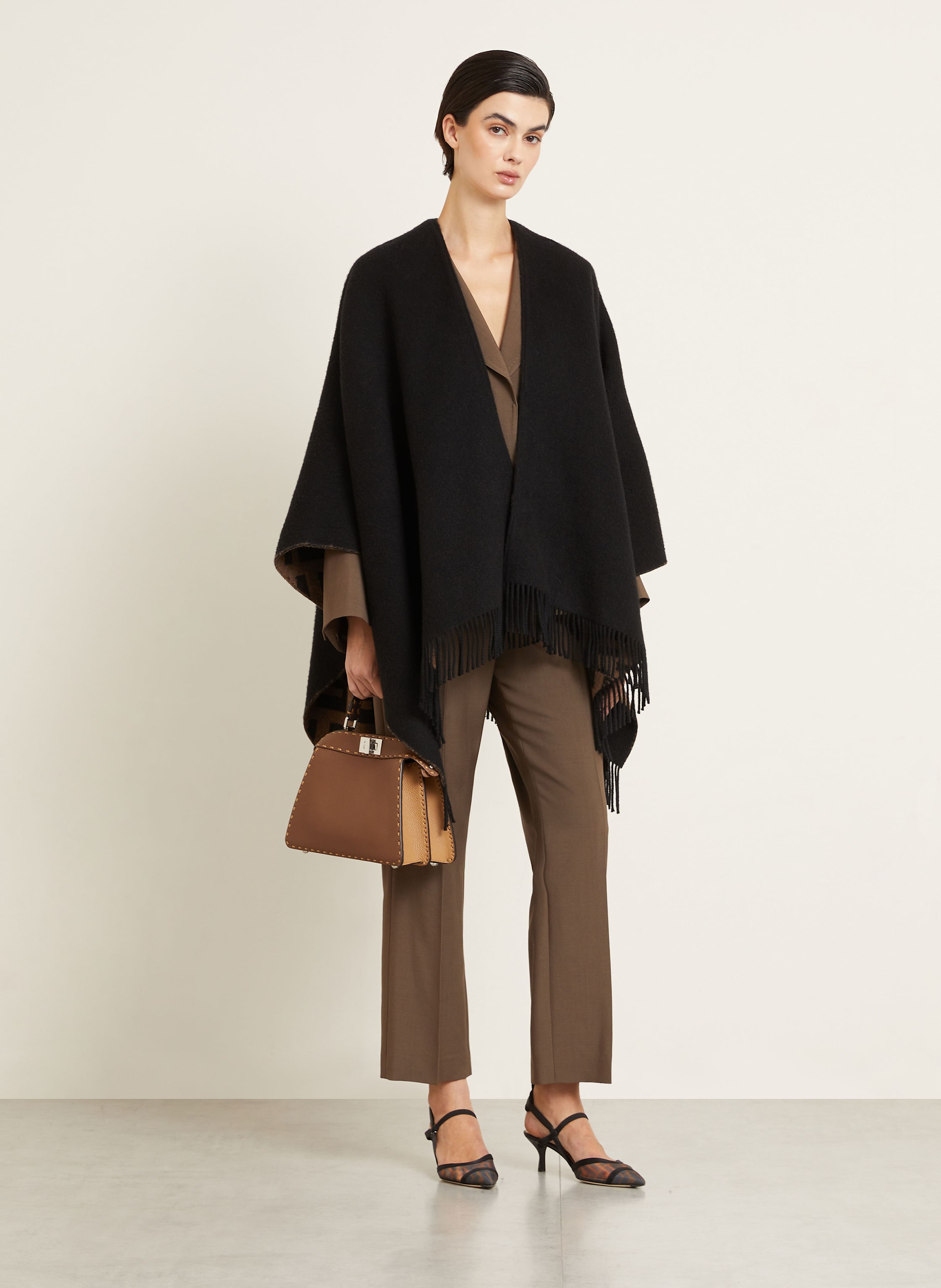 Thumbnail - Fendi Handtasche Peekaboo Iseeu braun