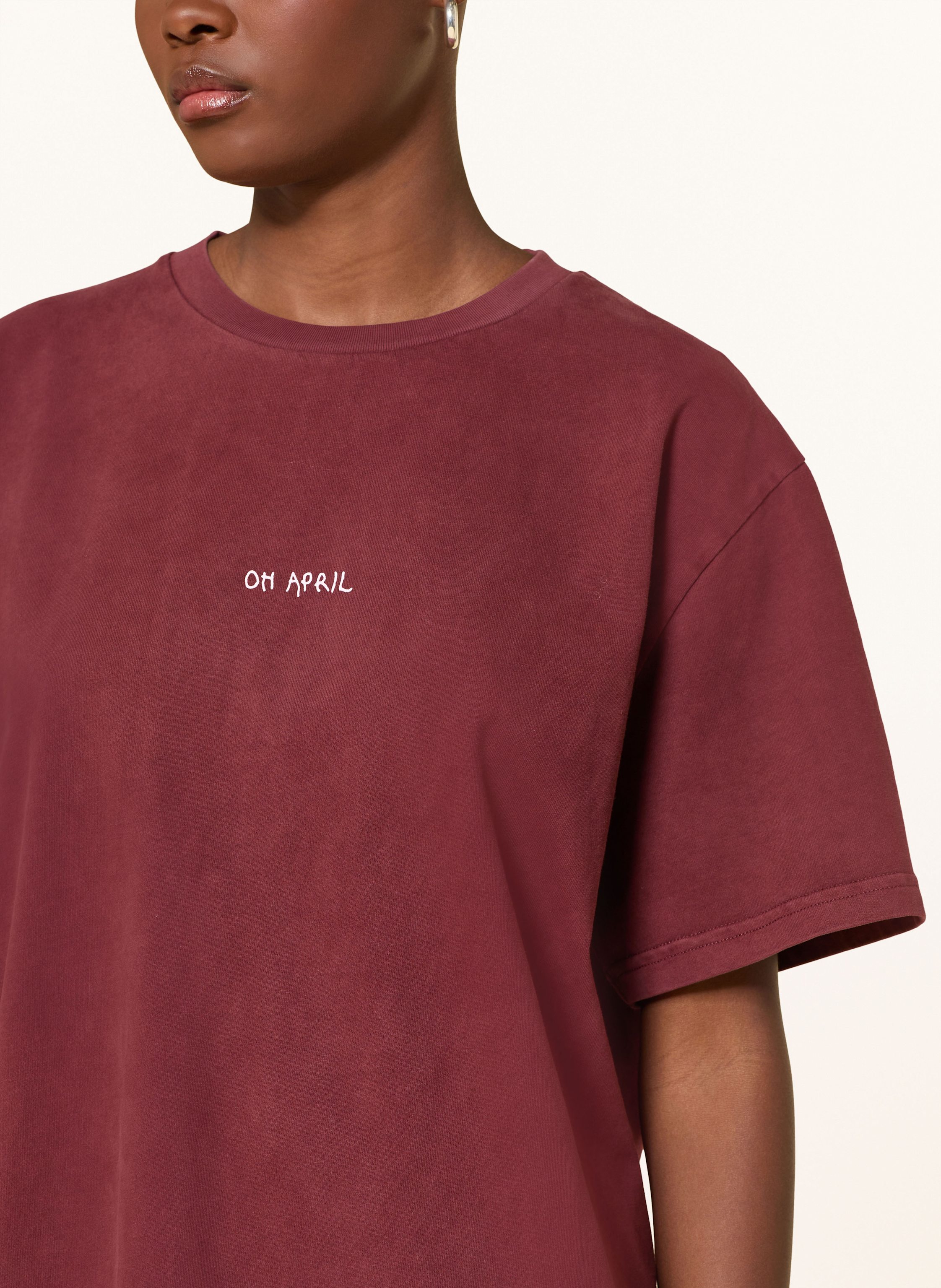 Thumbnail - Oh April T-Shirt Own Magic rot