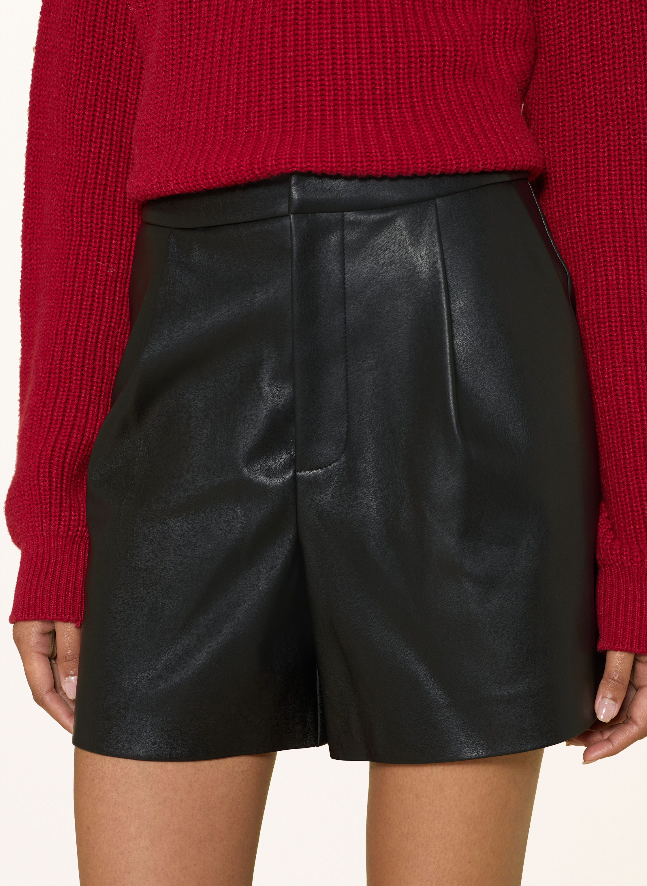 Thumbnail - Rich & Royal Shorts In Lederoptik schwarz