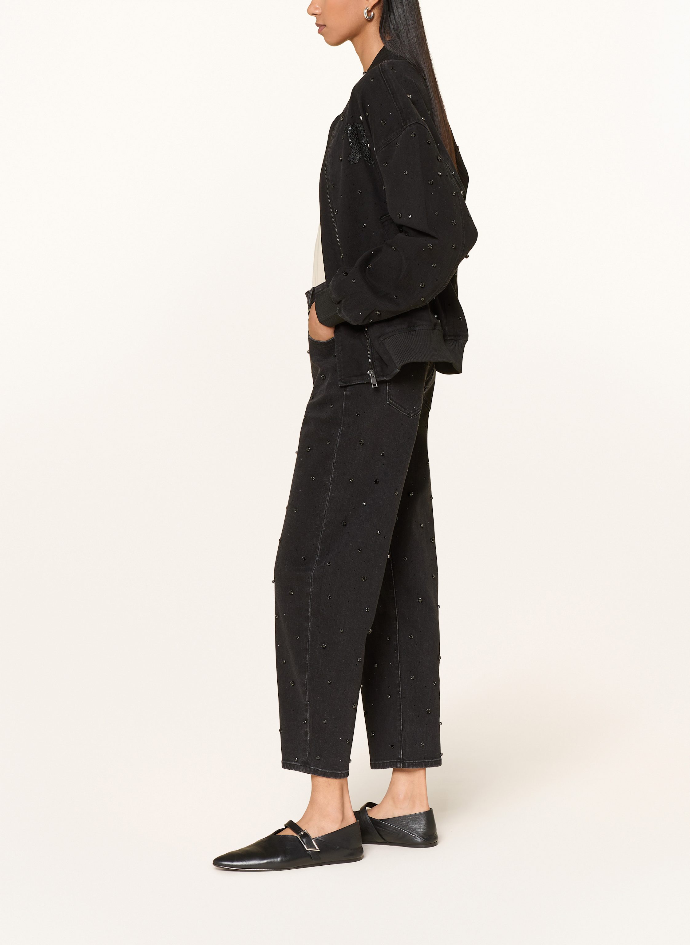 Thumbnail - Elias Rumelis Barrel Jeans Yoana Mit Schmucksteinen schwarz