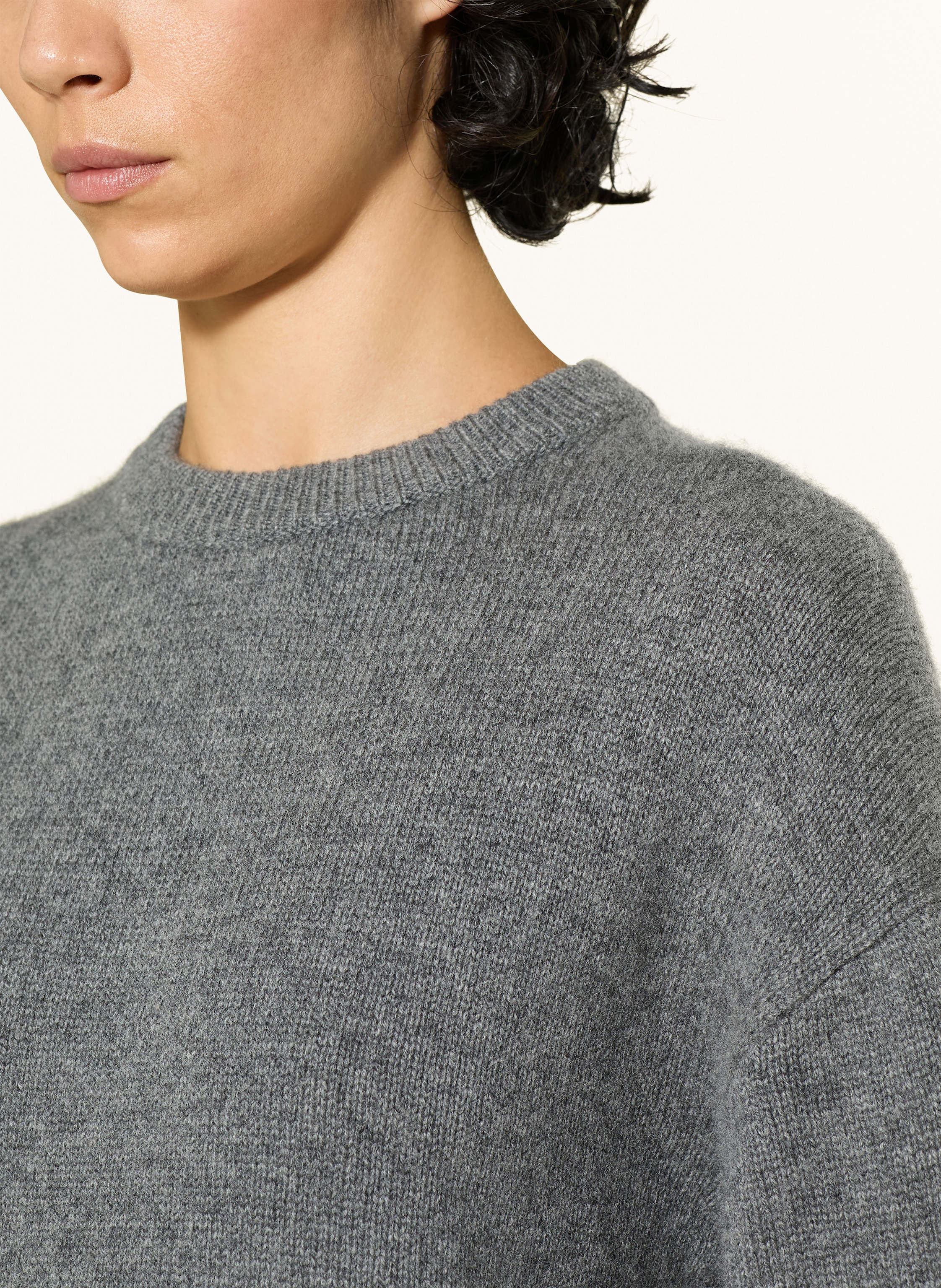 Thumbnail - Alcidia Da Veiga Pullover Gloria Mit Cashmere Und 3/4-Arm grau