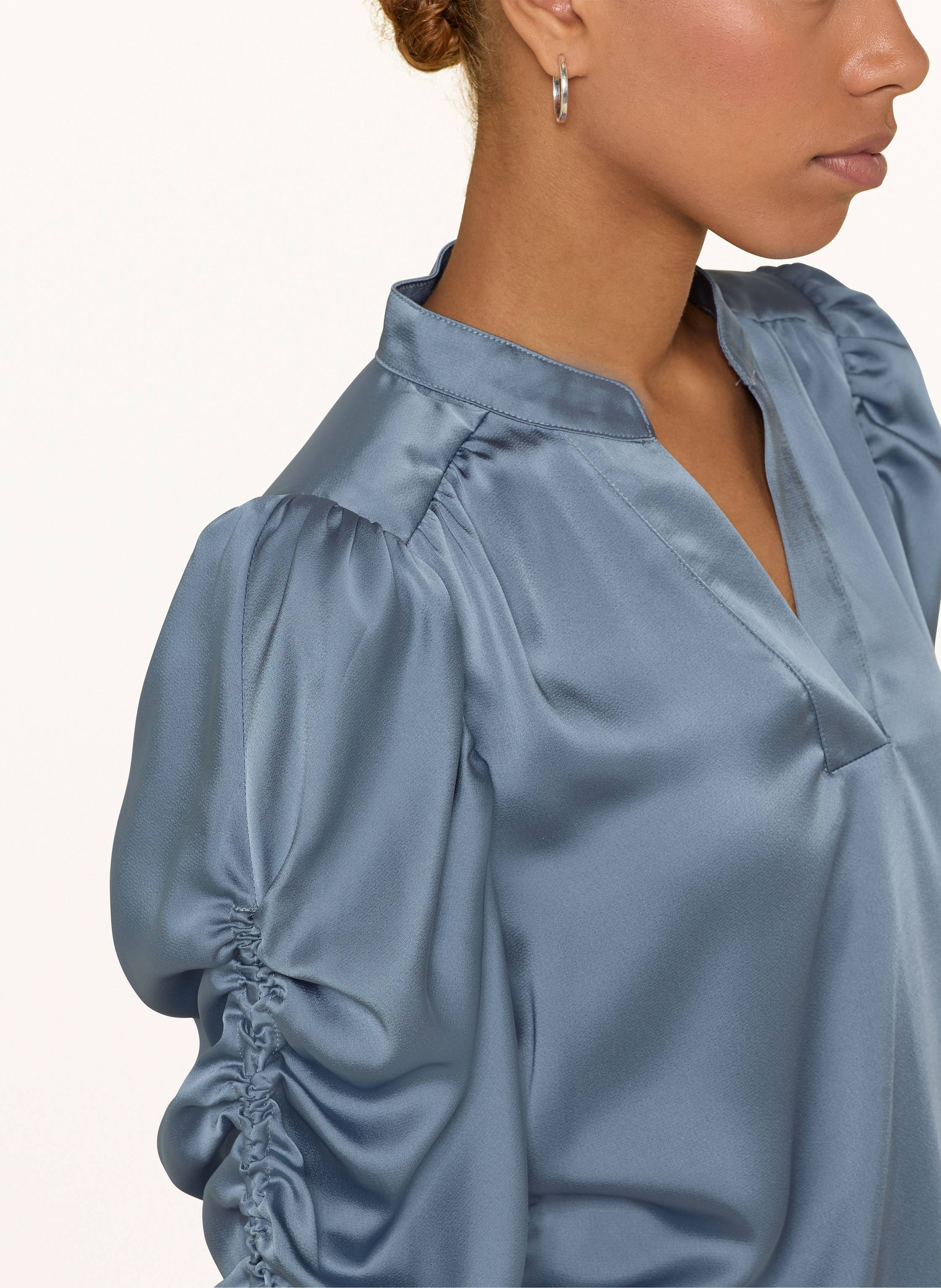 Thumbnail - Neo Noir Blusenshirt Alvira Aus Satin blau