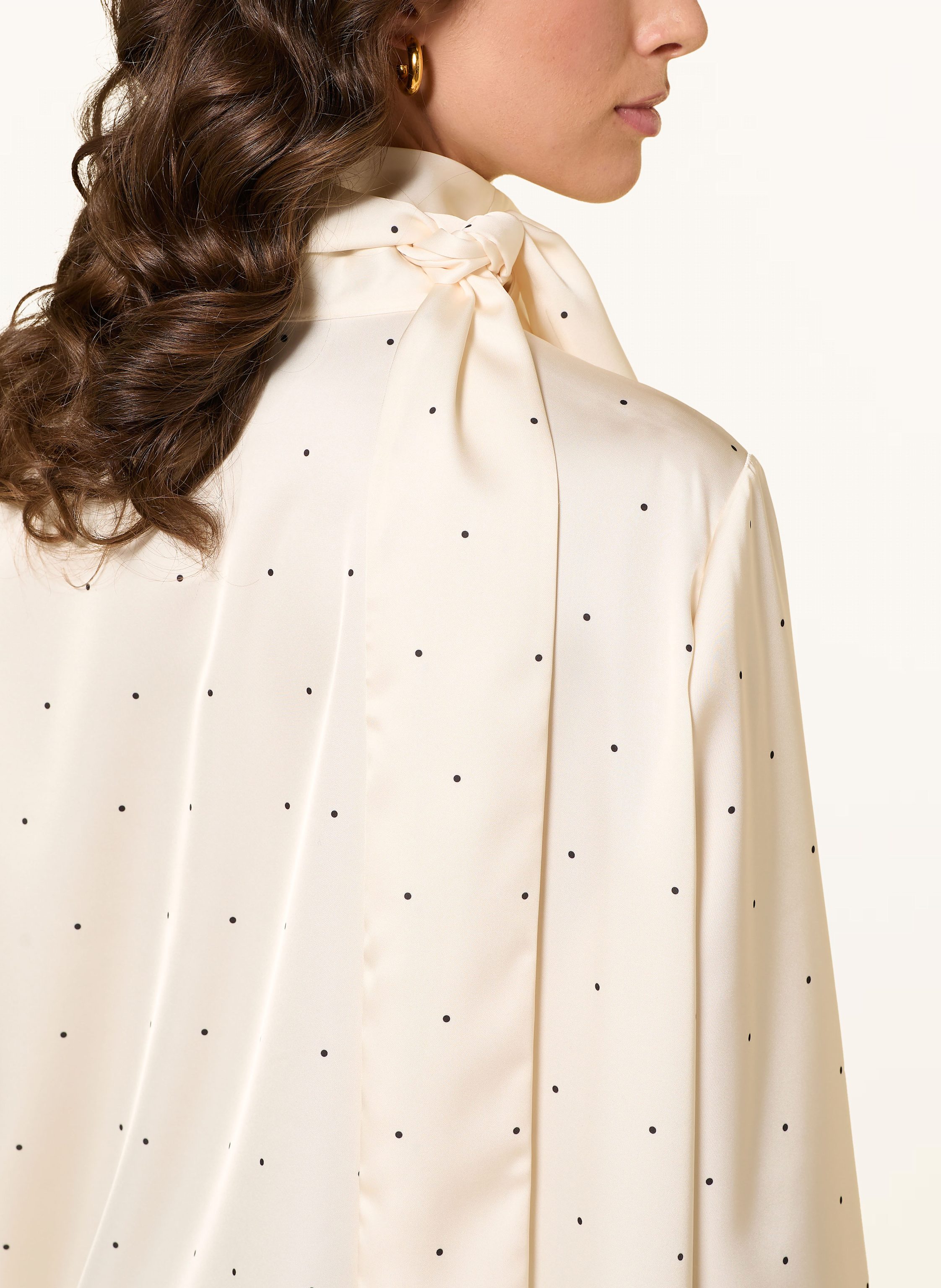 Thumbnail - Reiss Schluppenbluse Rina Aus Satin weiss