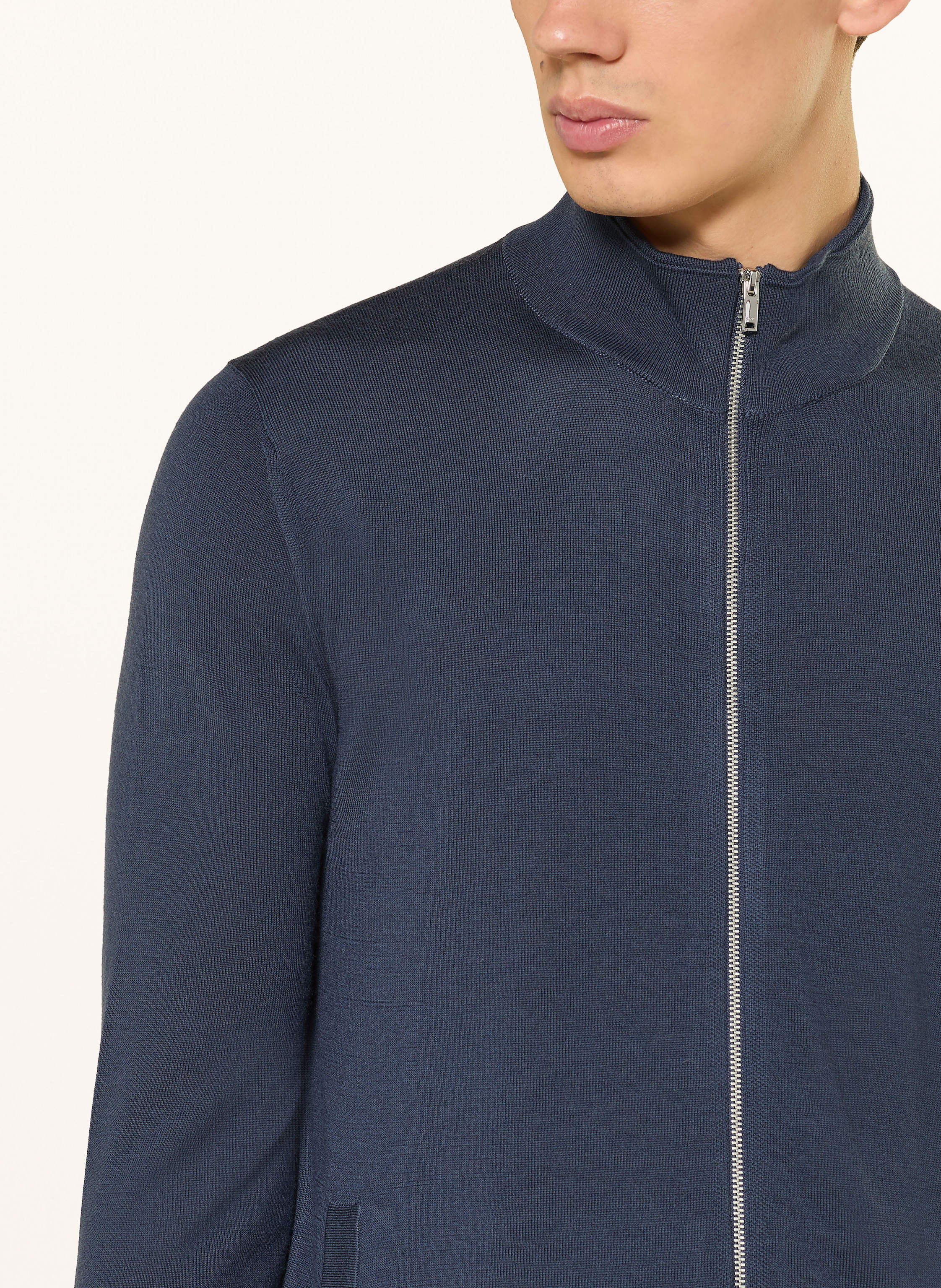 Thumbnail - Reiss Strickjacke Hampshire Aus Merinowolle blau