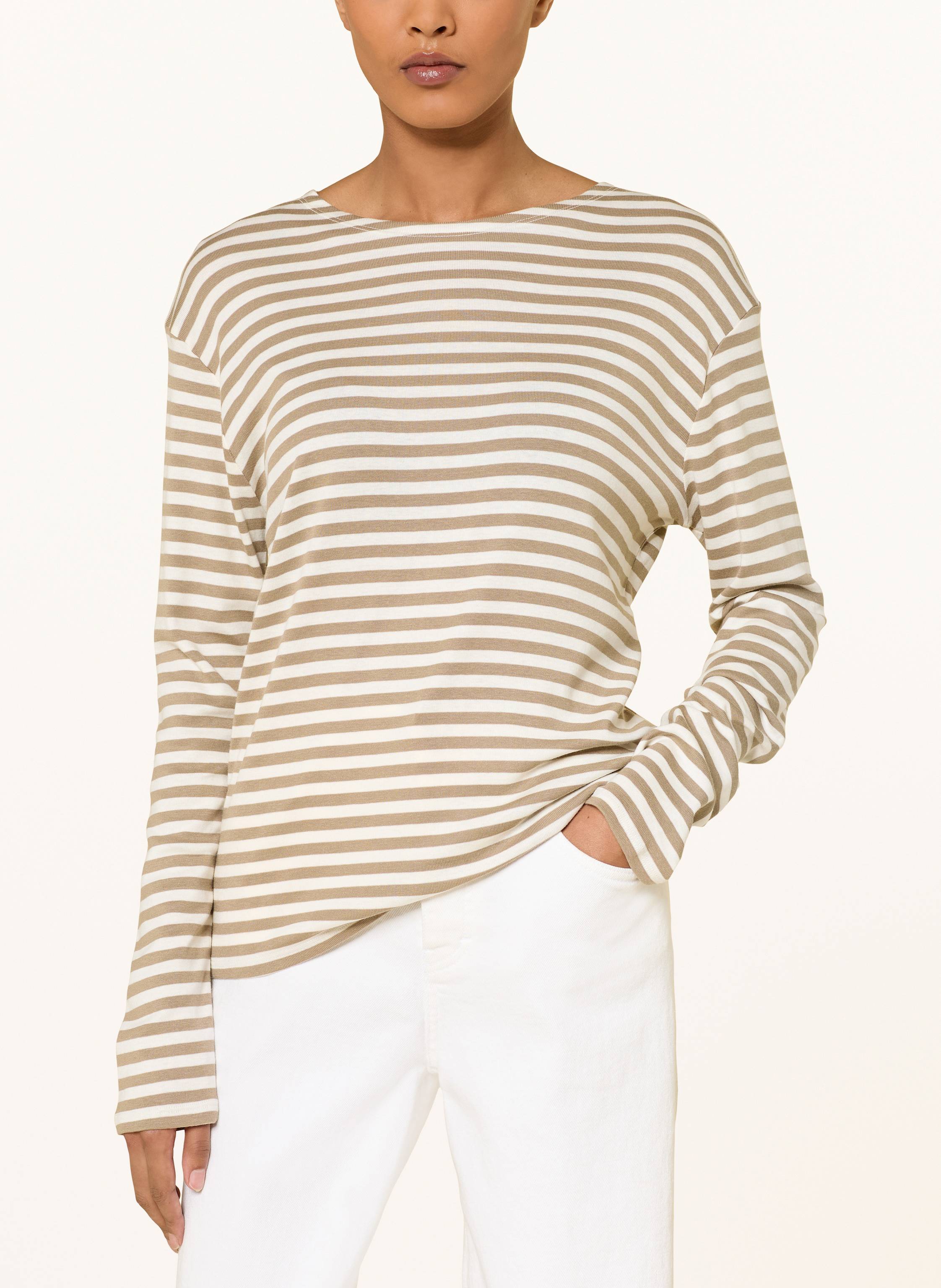 Thumbnail - Closed Longsleeve beige