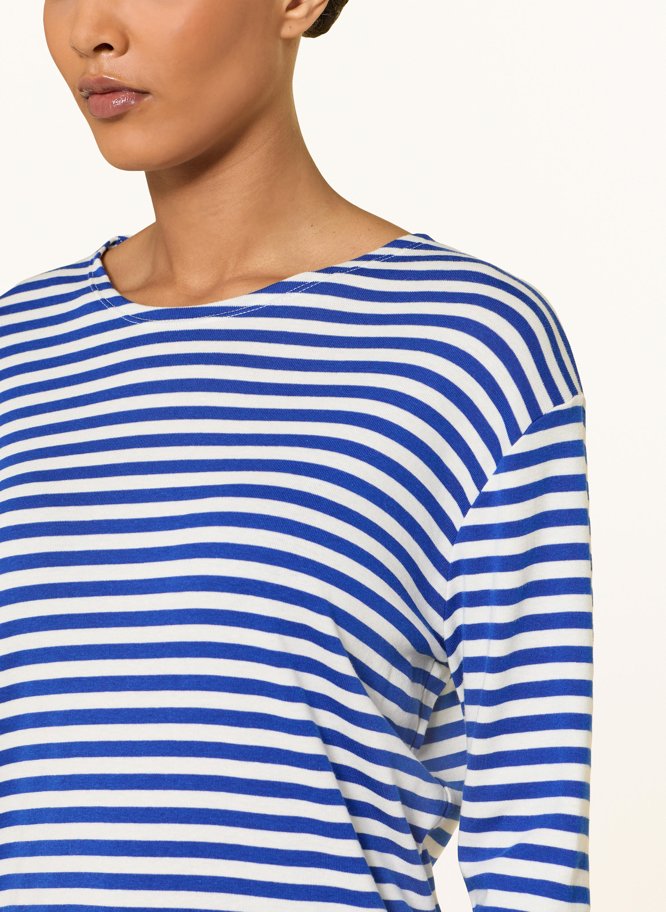 Thumbnail - Closed Longsleeve blau