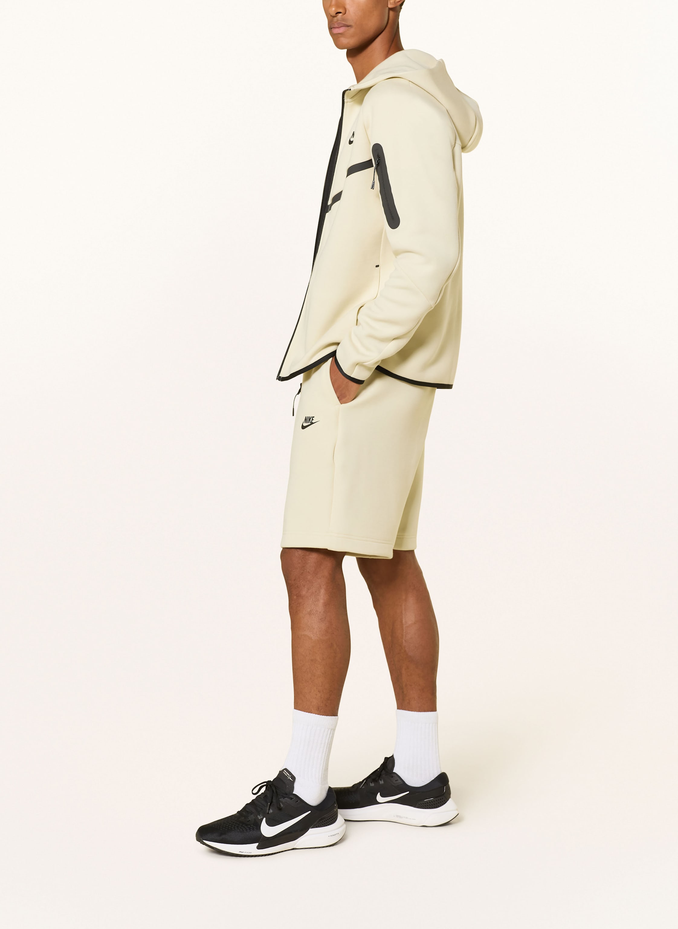 Thumbnail - Nike Sweatshorts Tech Fleece gruen