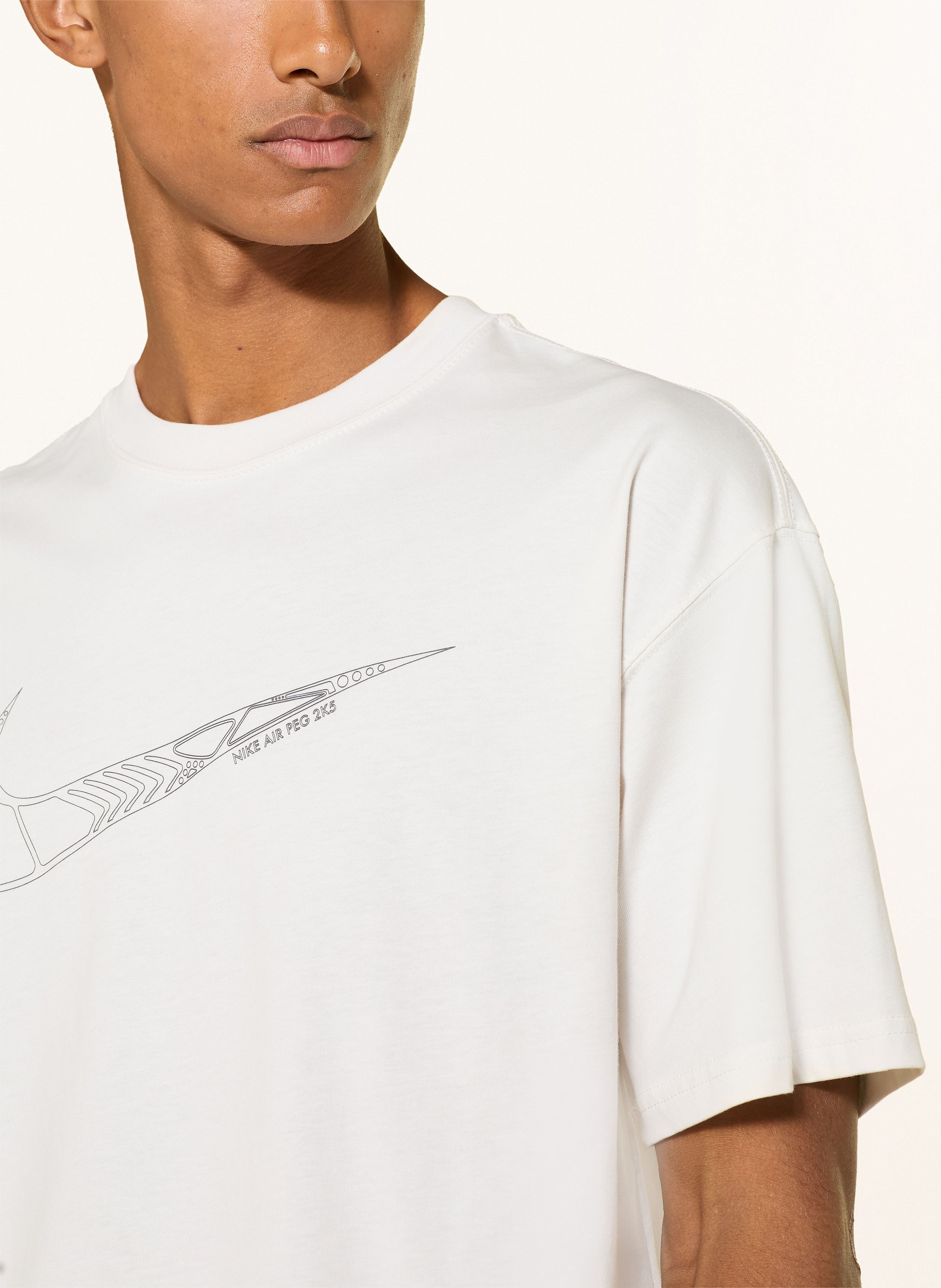 Thumbnail - Nike T-Shirt Connect beige