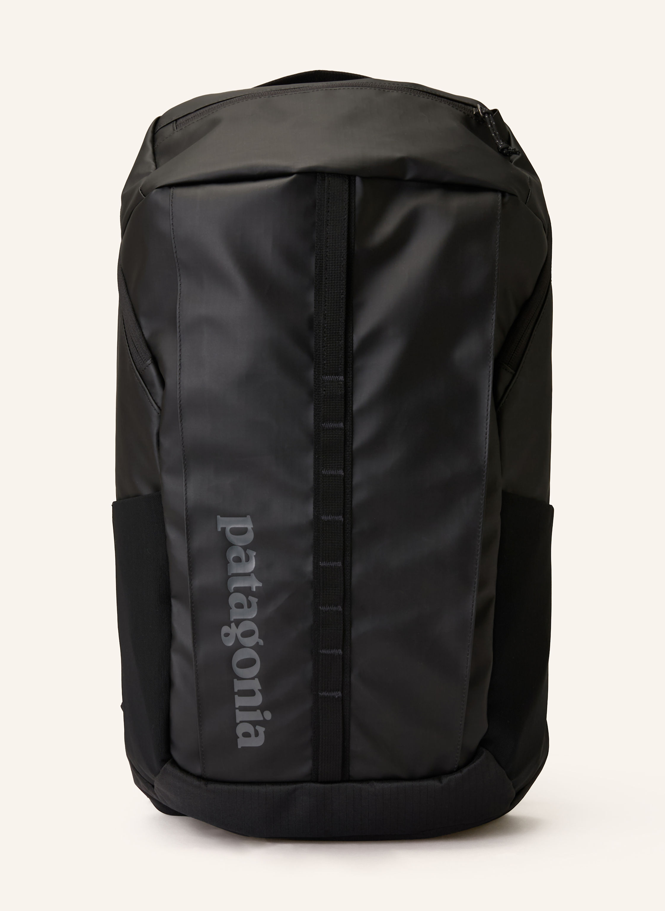 patagonia Backpack BLACK HOLE® 25 l with laptop compartment in black