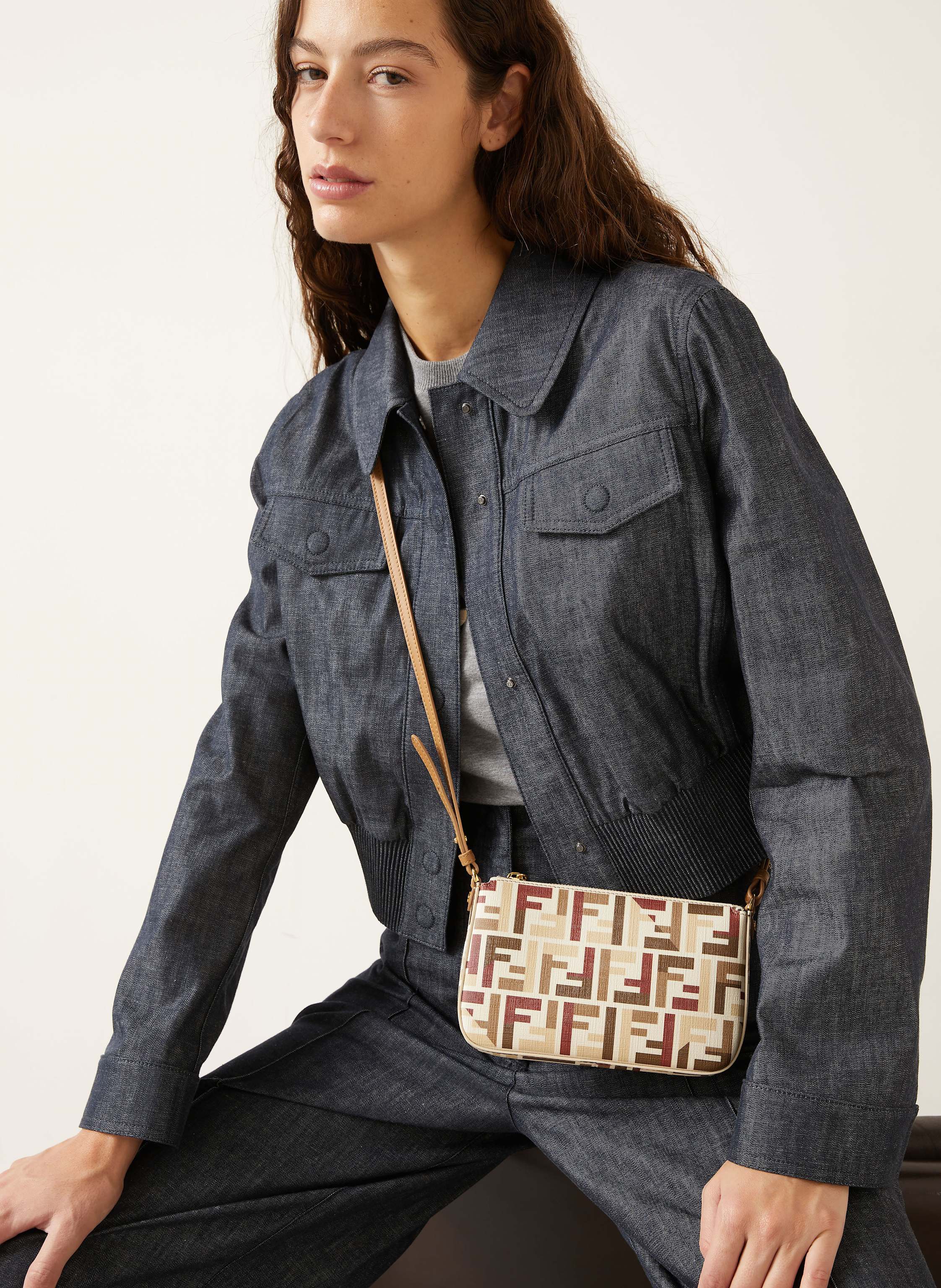 Thumbnail - Fendi Umhängetasche Baguette beige