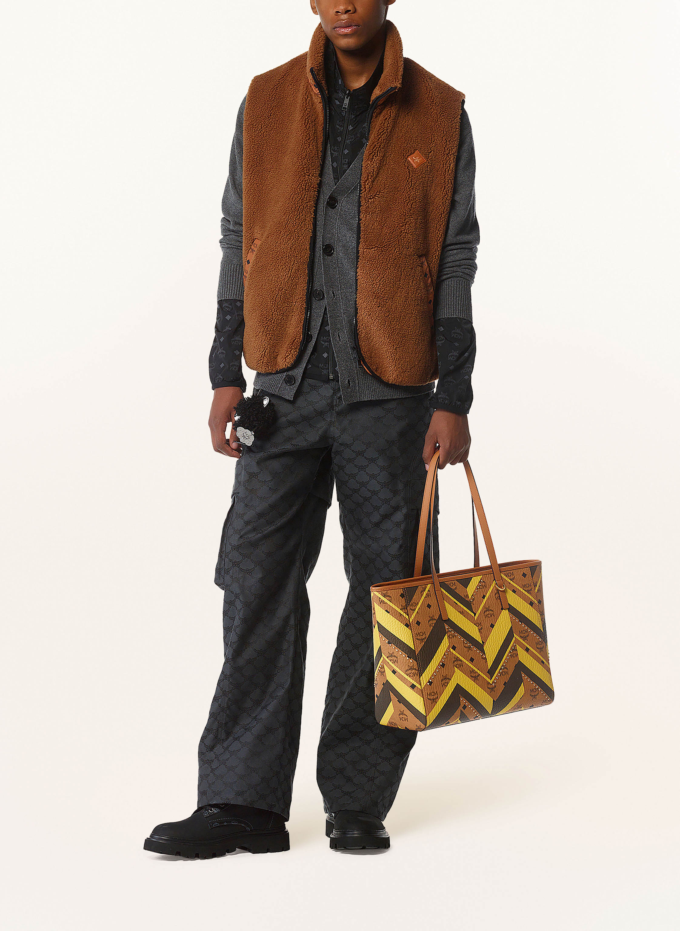 Thumbnail - Mcm Shopper Toni Medium braun