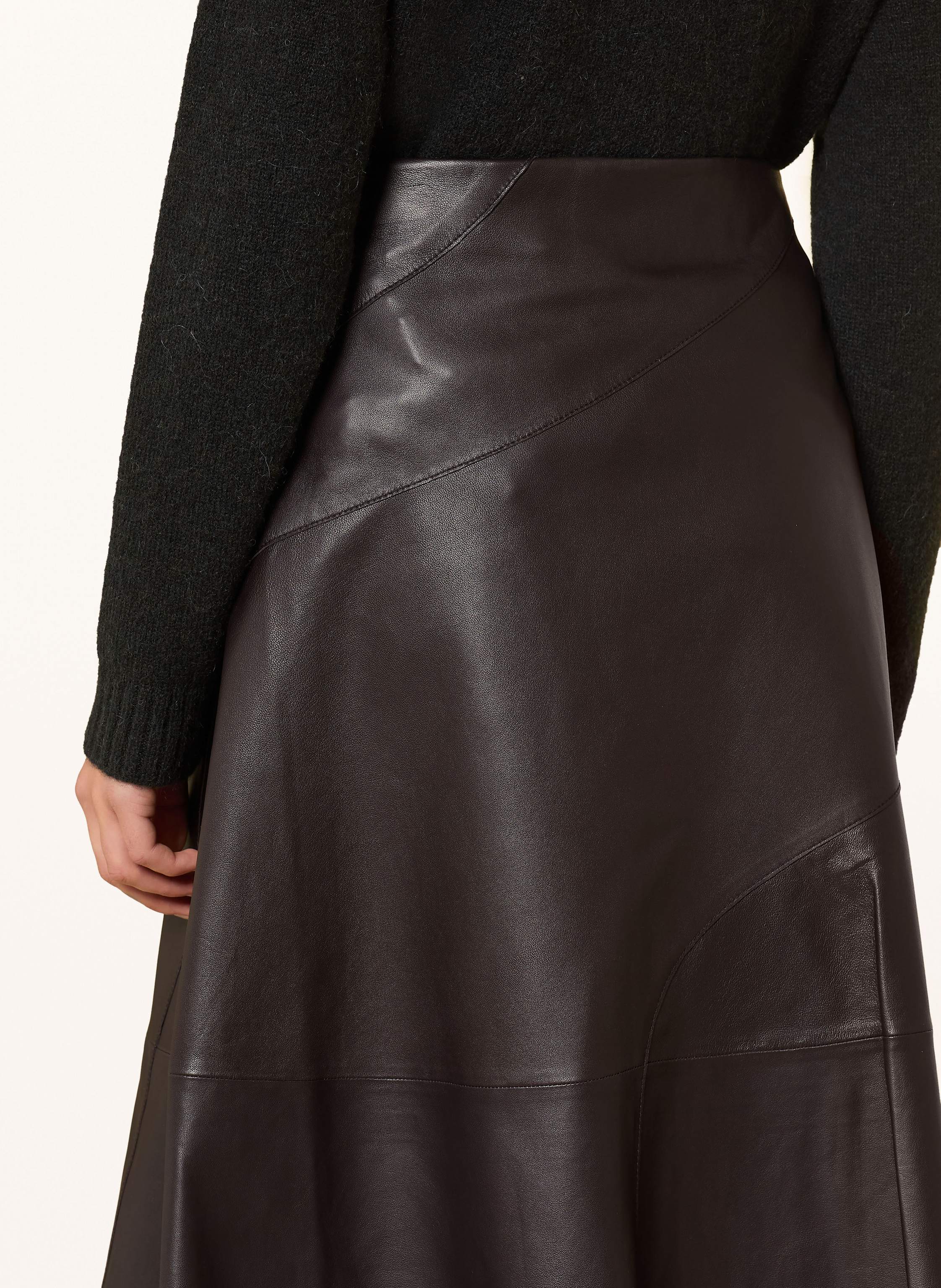 Thumbnail - Boss Lederrock Sevani rot