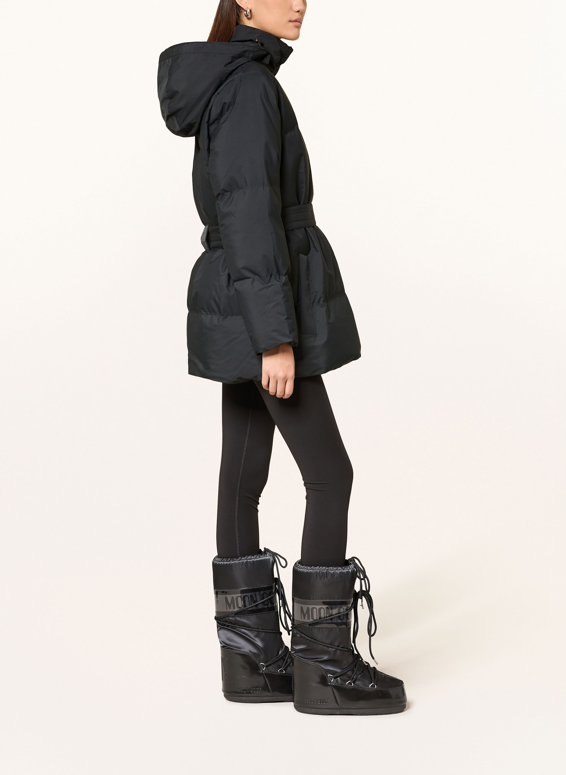 Thumbnail - Brgn Daunenmantel Nysne Mit Abnehmbarer Kapuze schwarz