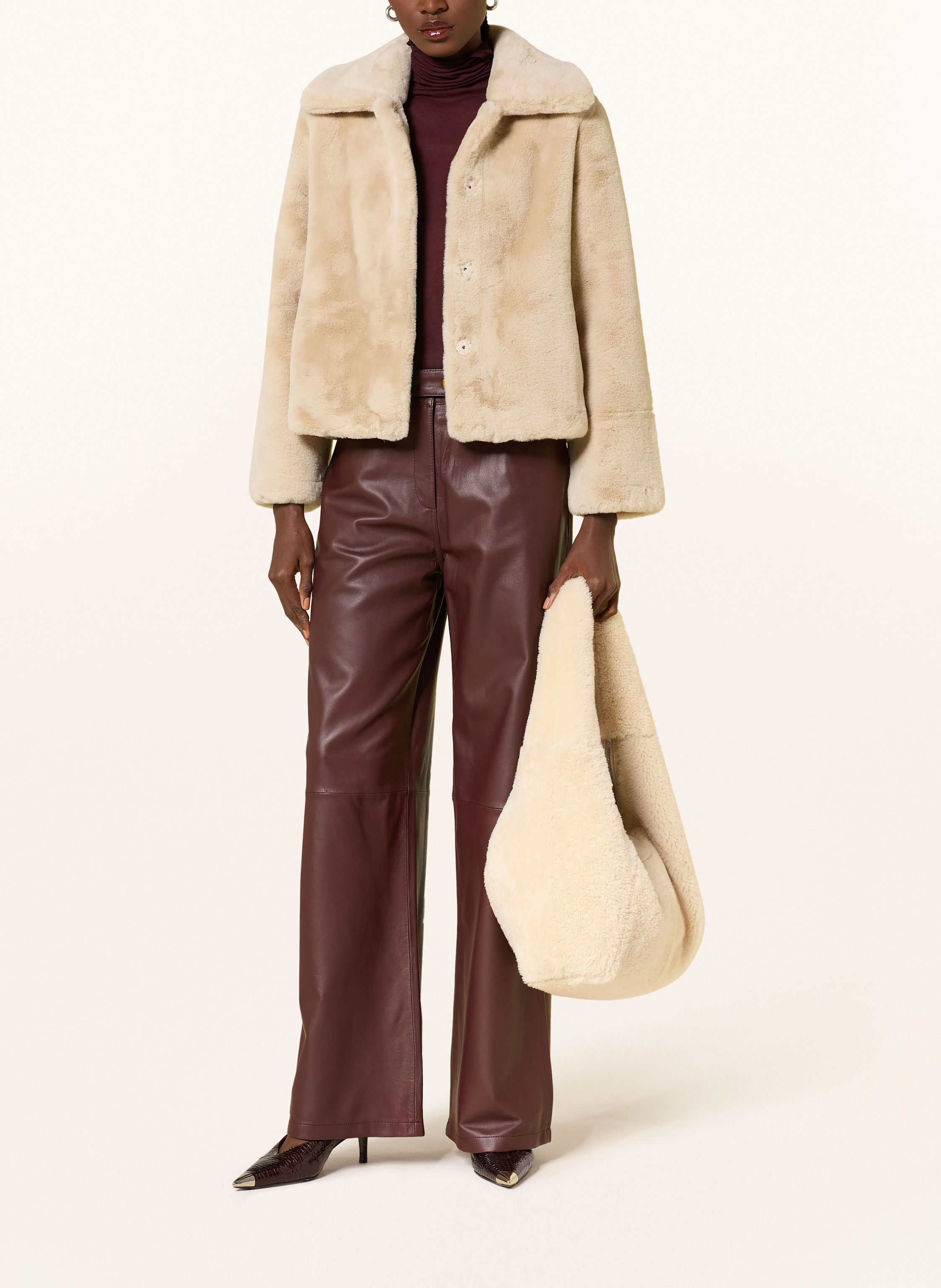 Thumbnail - Longchamp Schultertasche Aus Teddyfell weiss