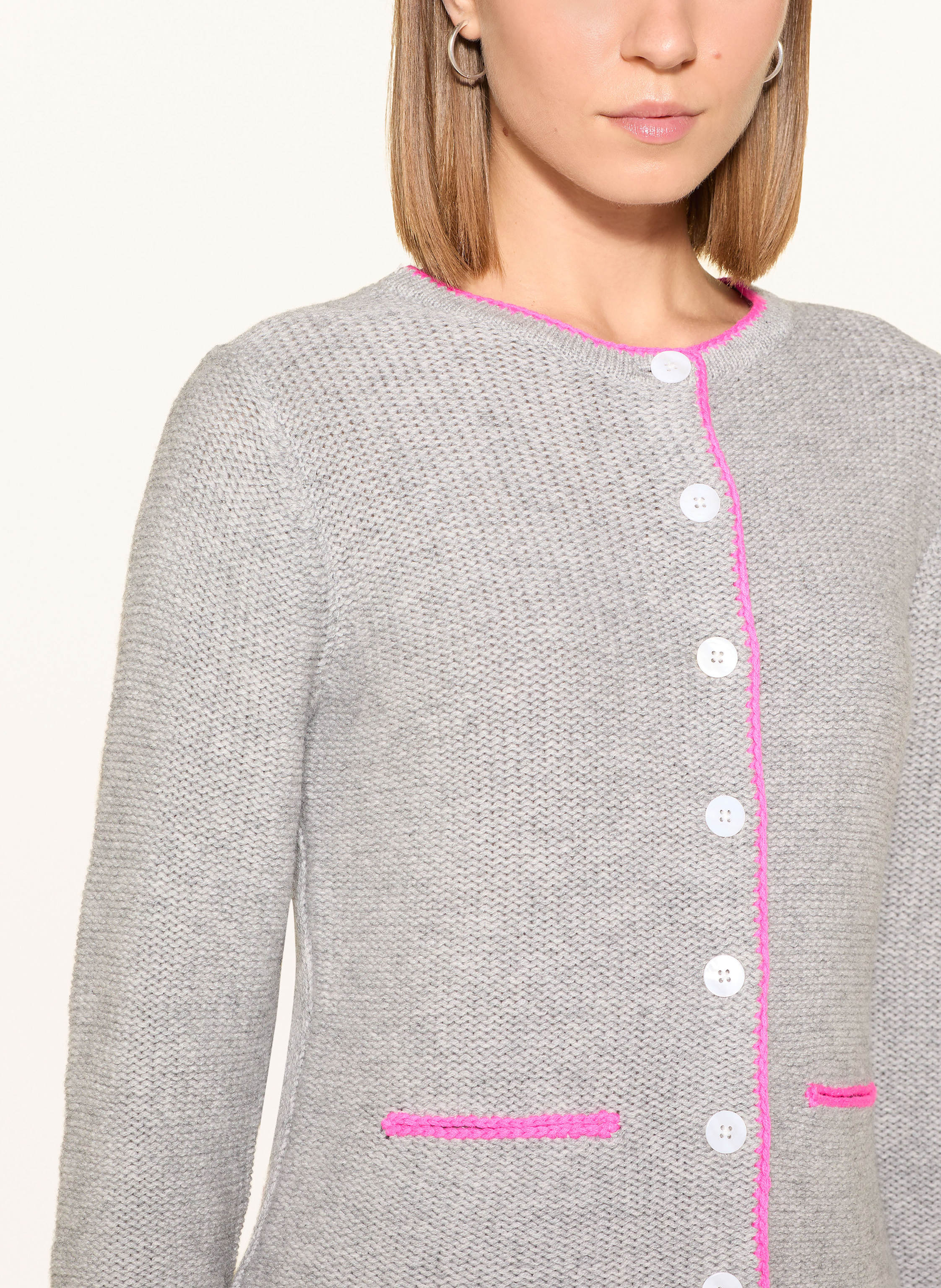 Thumbnail - Grace Strickjanker grau