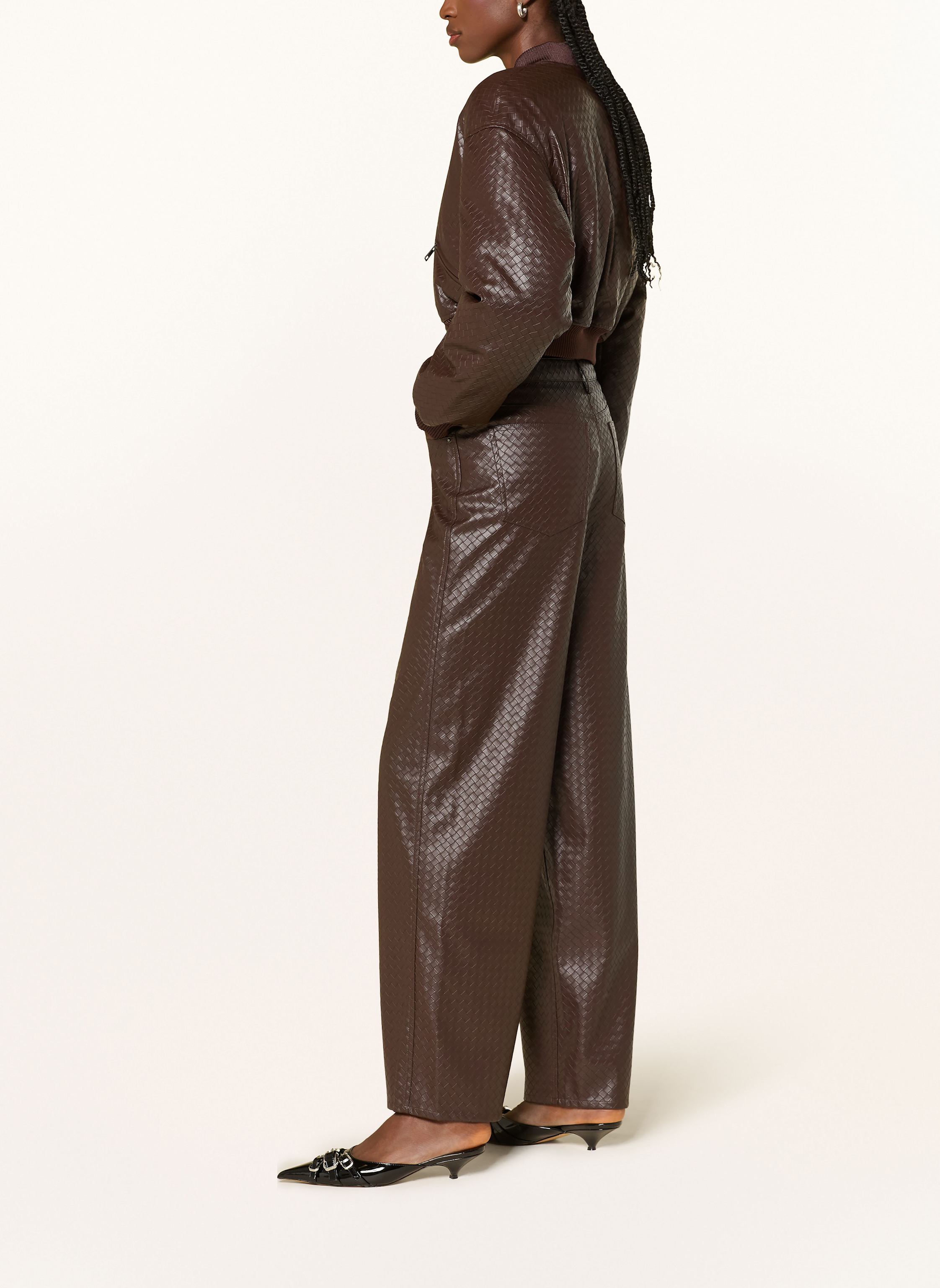 Thumbnail - Rotate Hose In Lederoptik braun