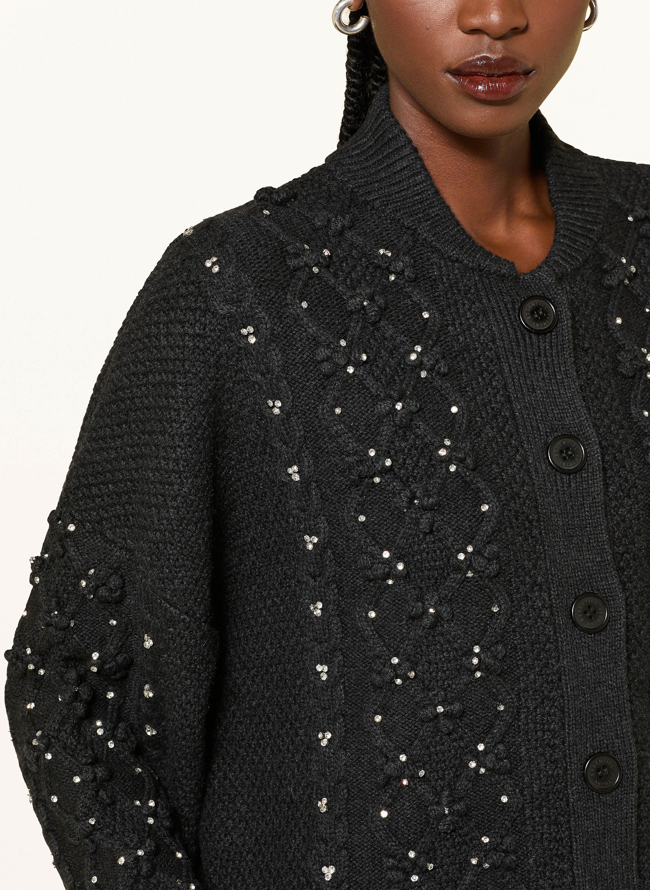 Thumbnail - Essentiel Antwerp Strickjacke Mit Schmucksteinen schwarz