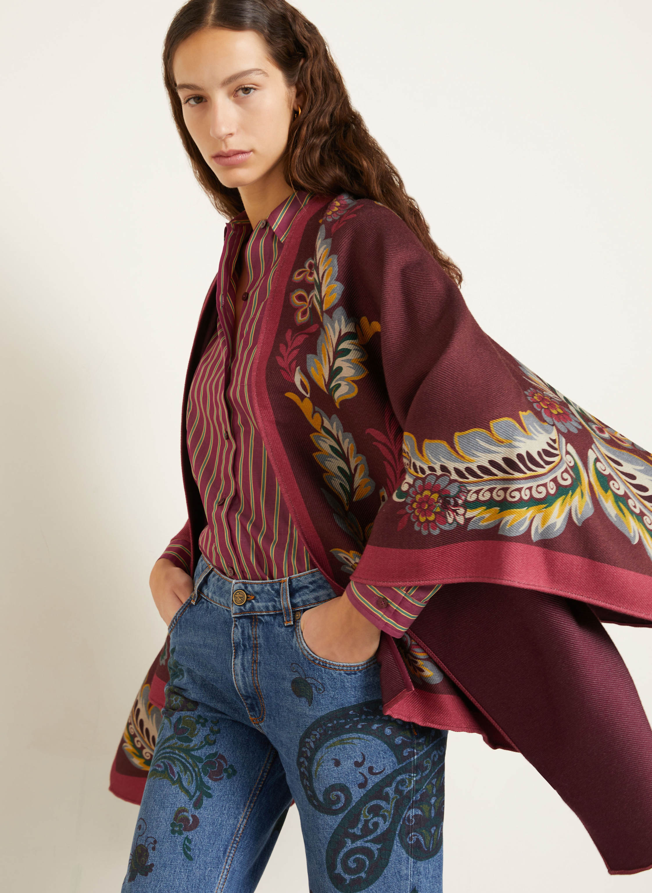 Thumbnail - Etro Cape rot