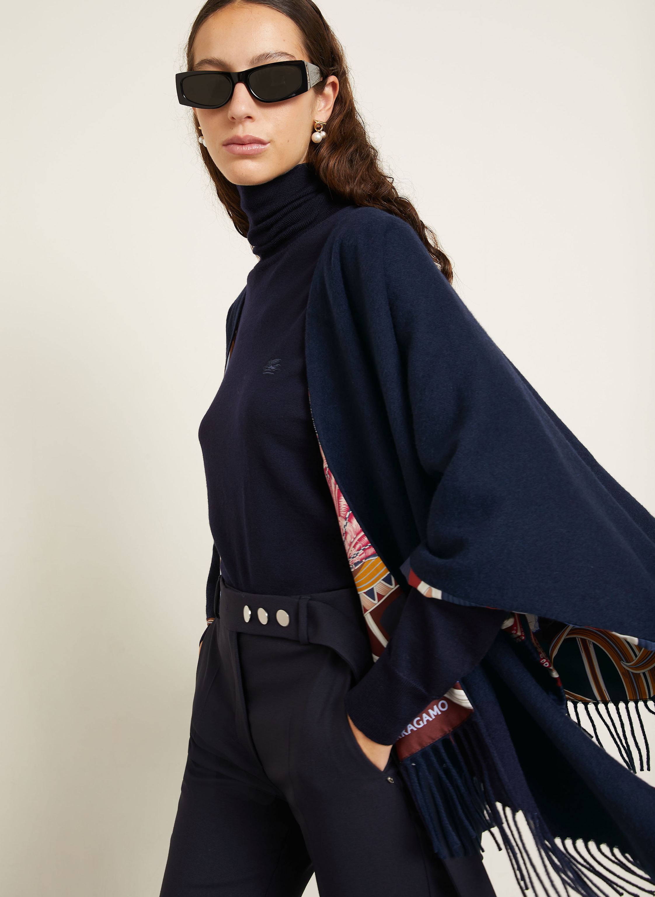 Thumbnail - Ferragamo Cashmere-Cape Zum Wenden blau