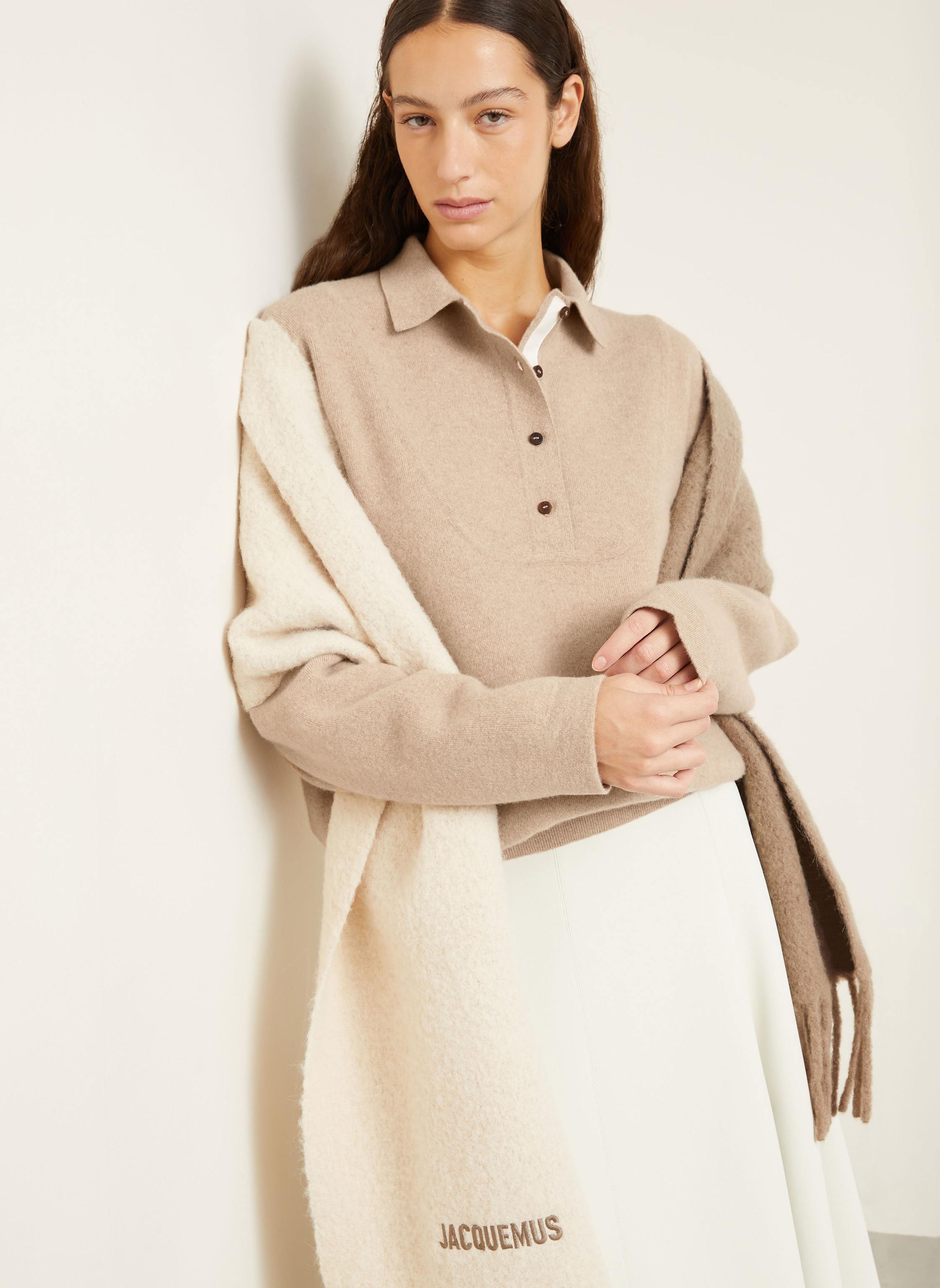 Thumbnail - Jacquemus Pullover La Maille Vareuse Pallone beige