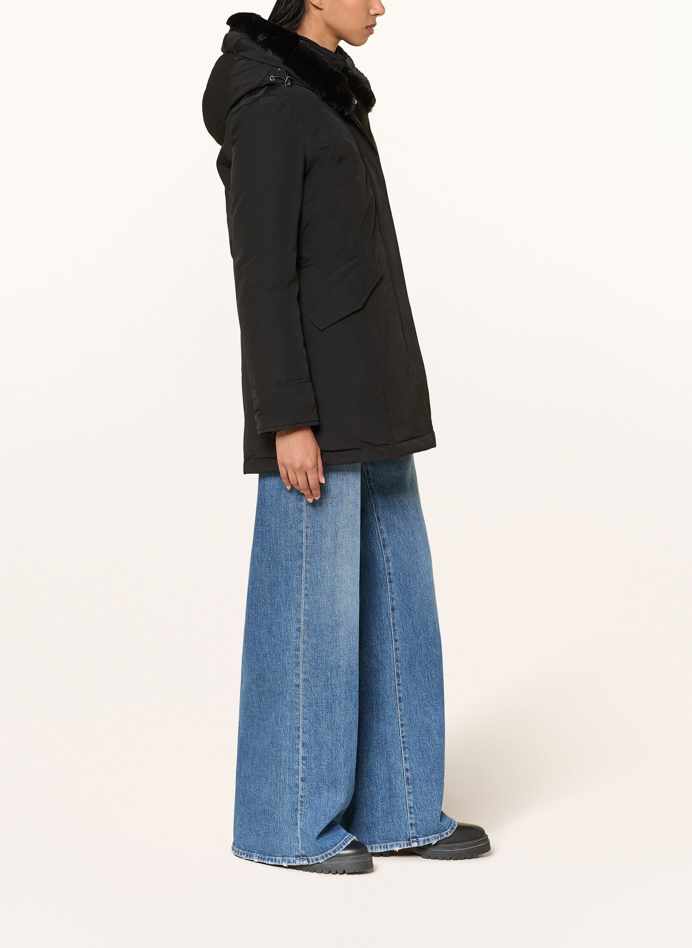 Thumbnail - Woolrich Daunenjacke Beaker Mit Kunstpelz schwarz