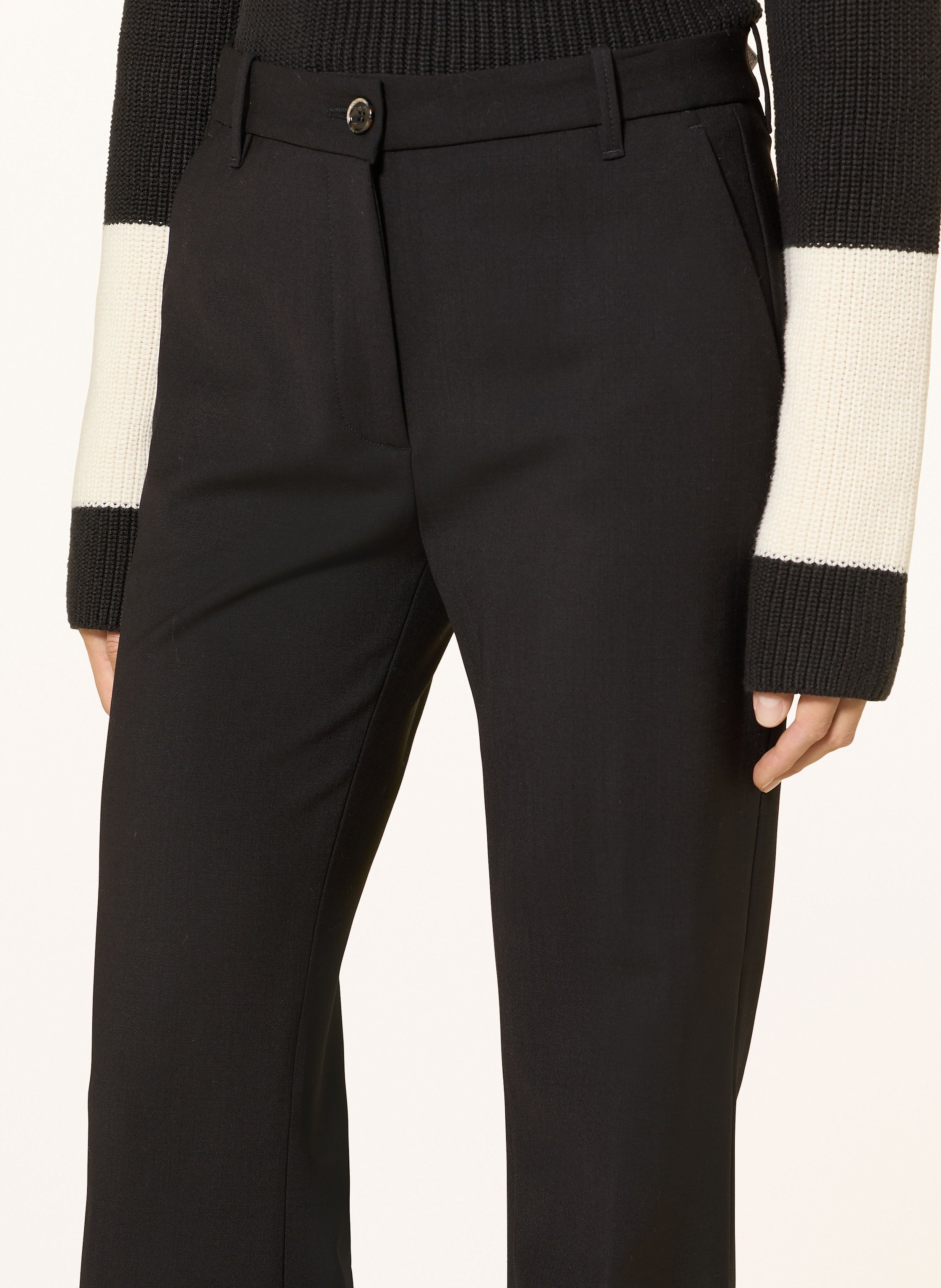 Thumbnail - Nine:Inthe:Morning Hose Paulina schwarz