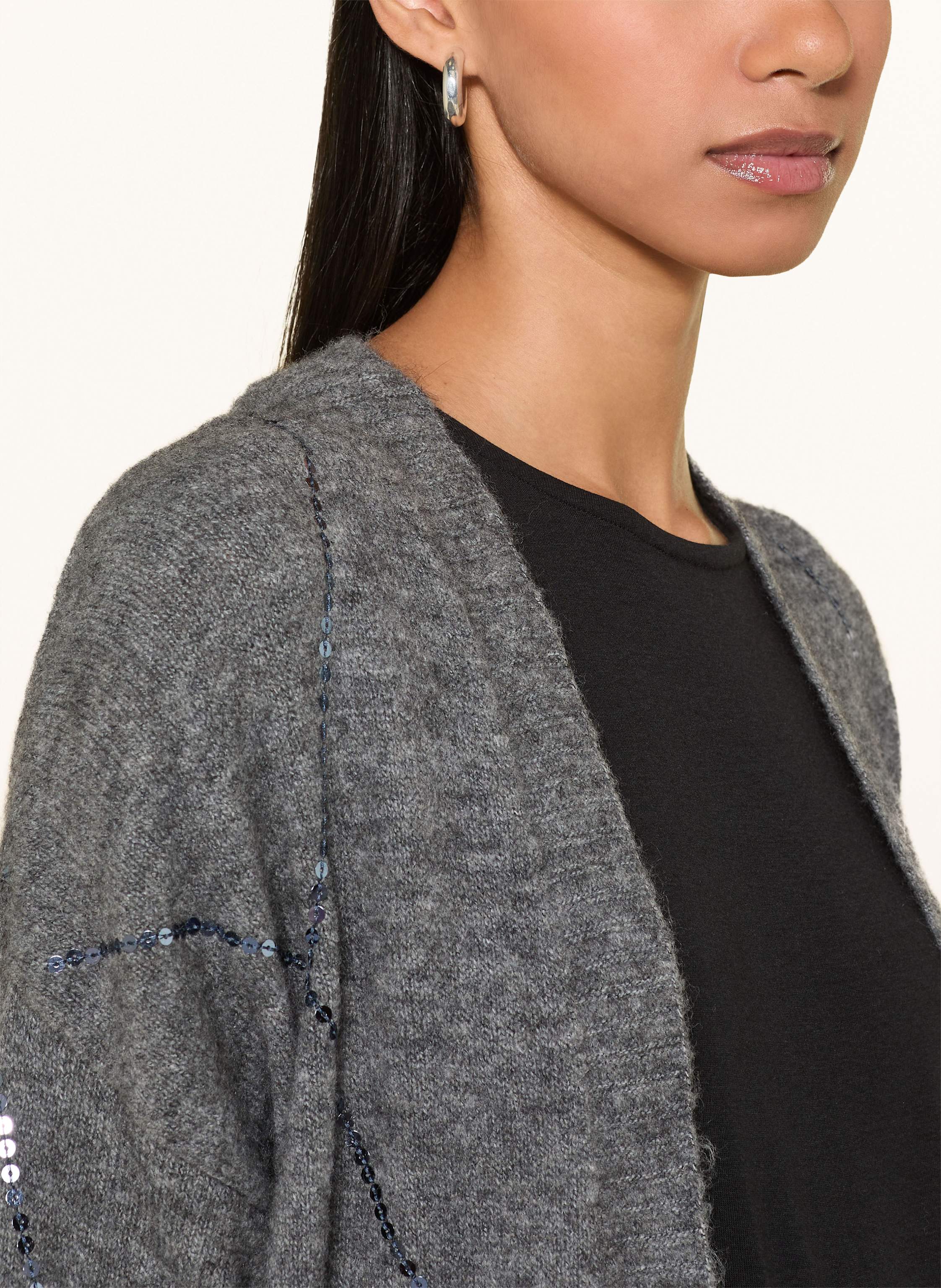 Thumbnail - Milano Italy Strickhülle Mit Pailletten grau