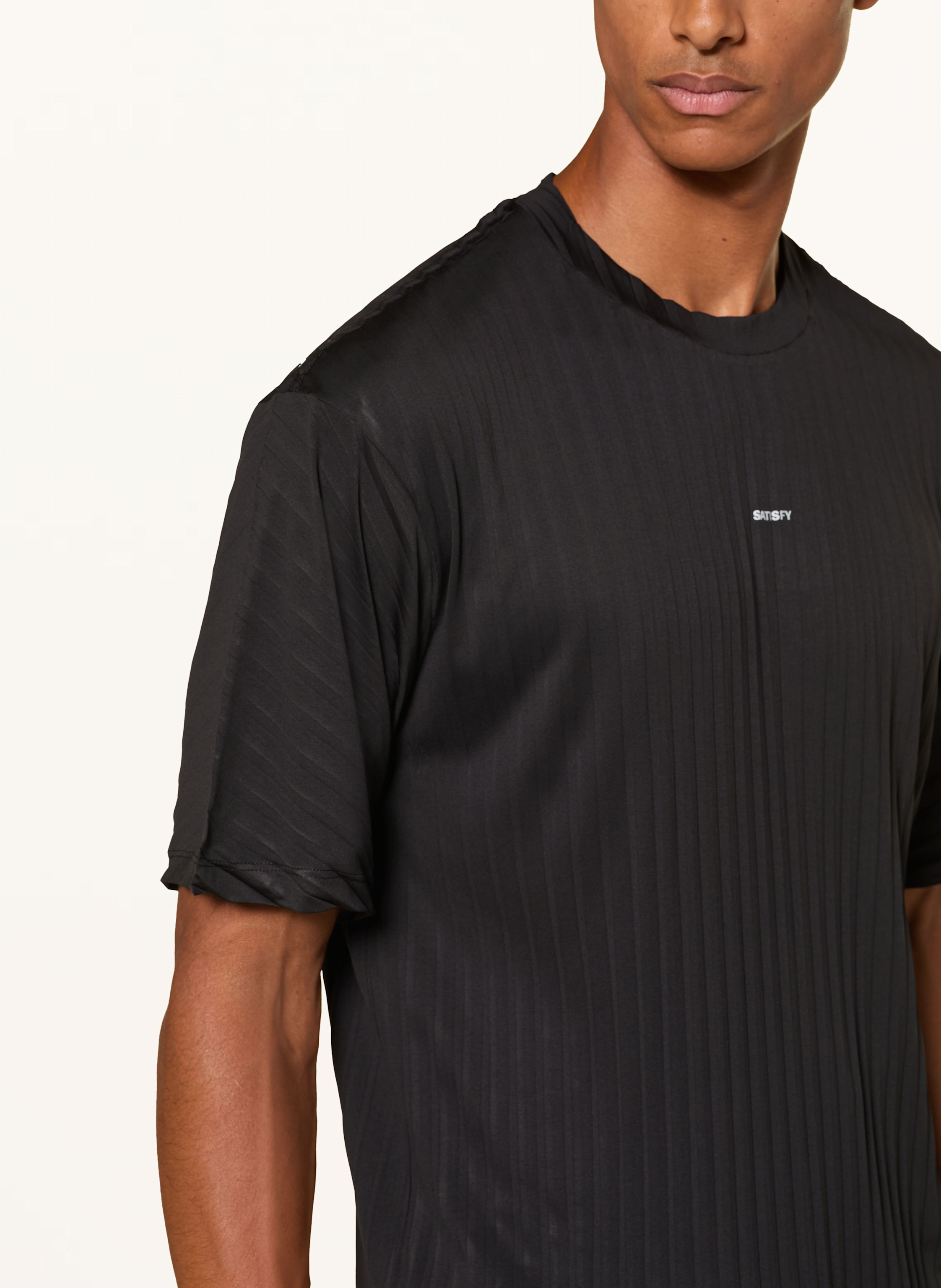 Thumbnail - Satisfy Laufshirt Auralite™ Pleated schwarz