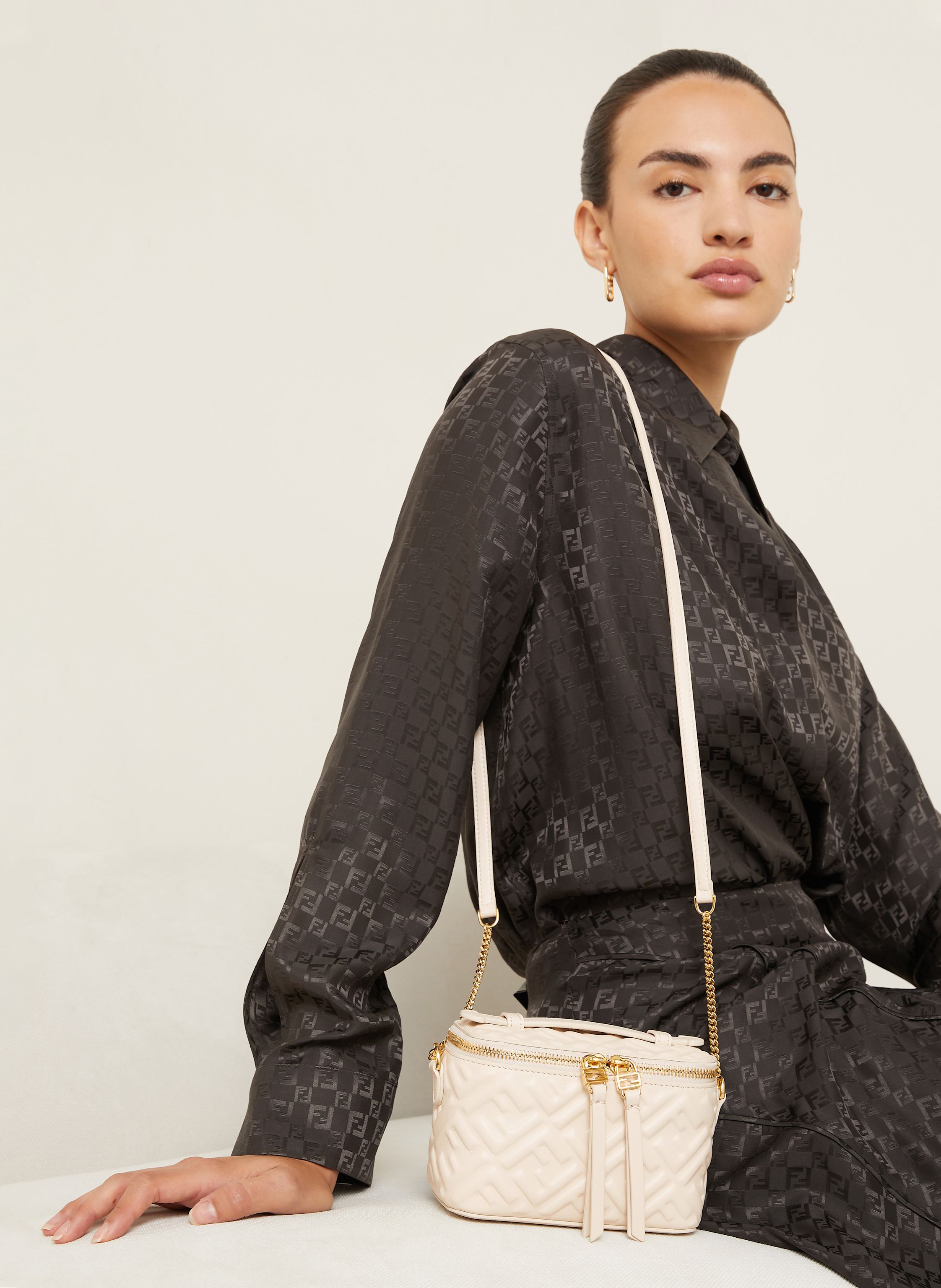 Thumbnail - Fendi Umhängetasche beige