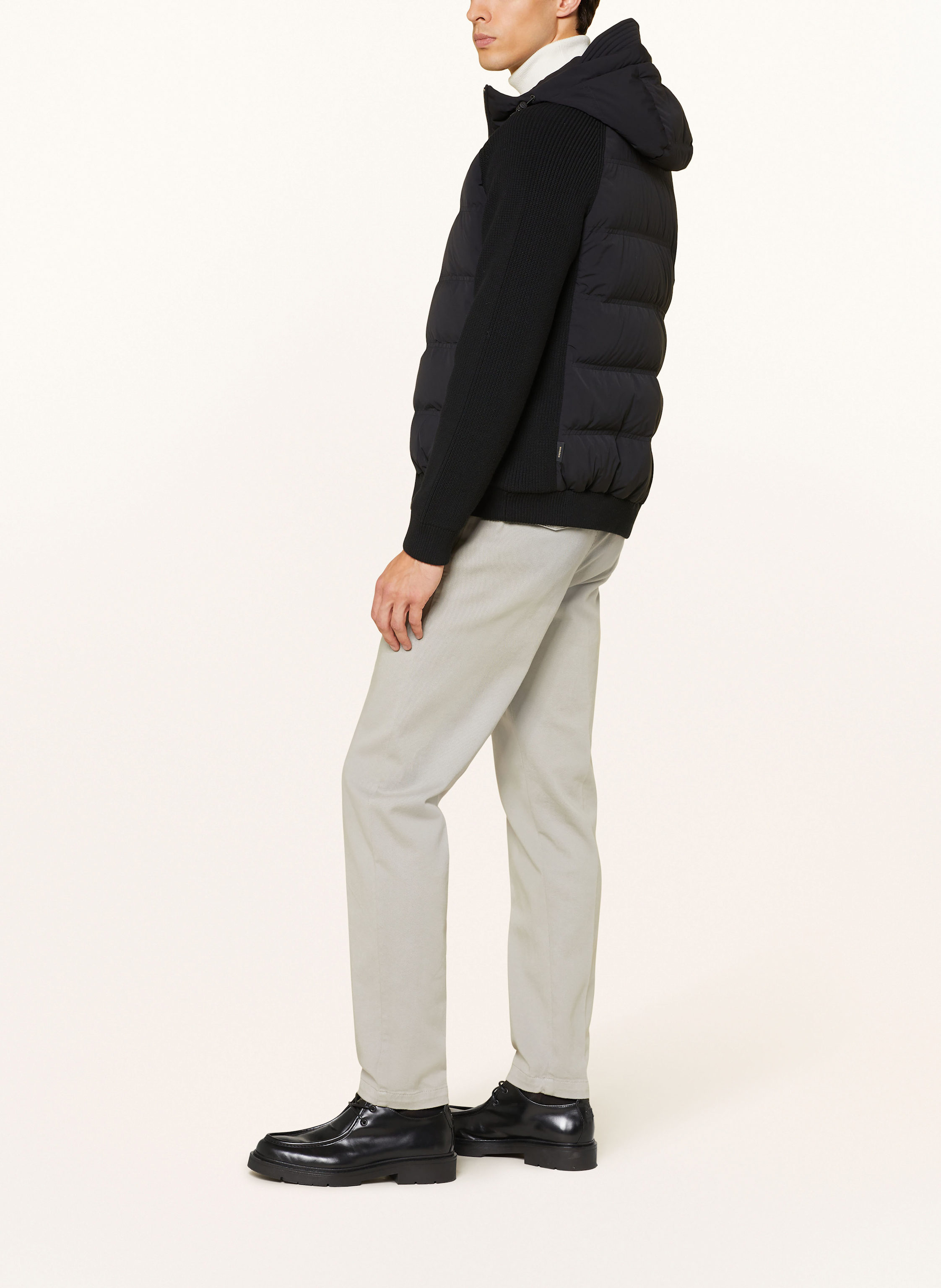 Thumbnail - Woolrich Daunenjacke Matt Im Materialmix schwarz