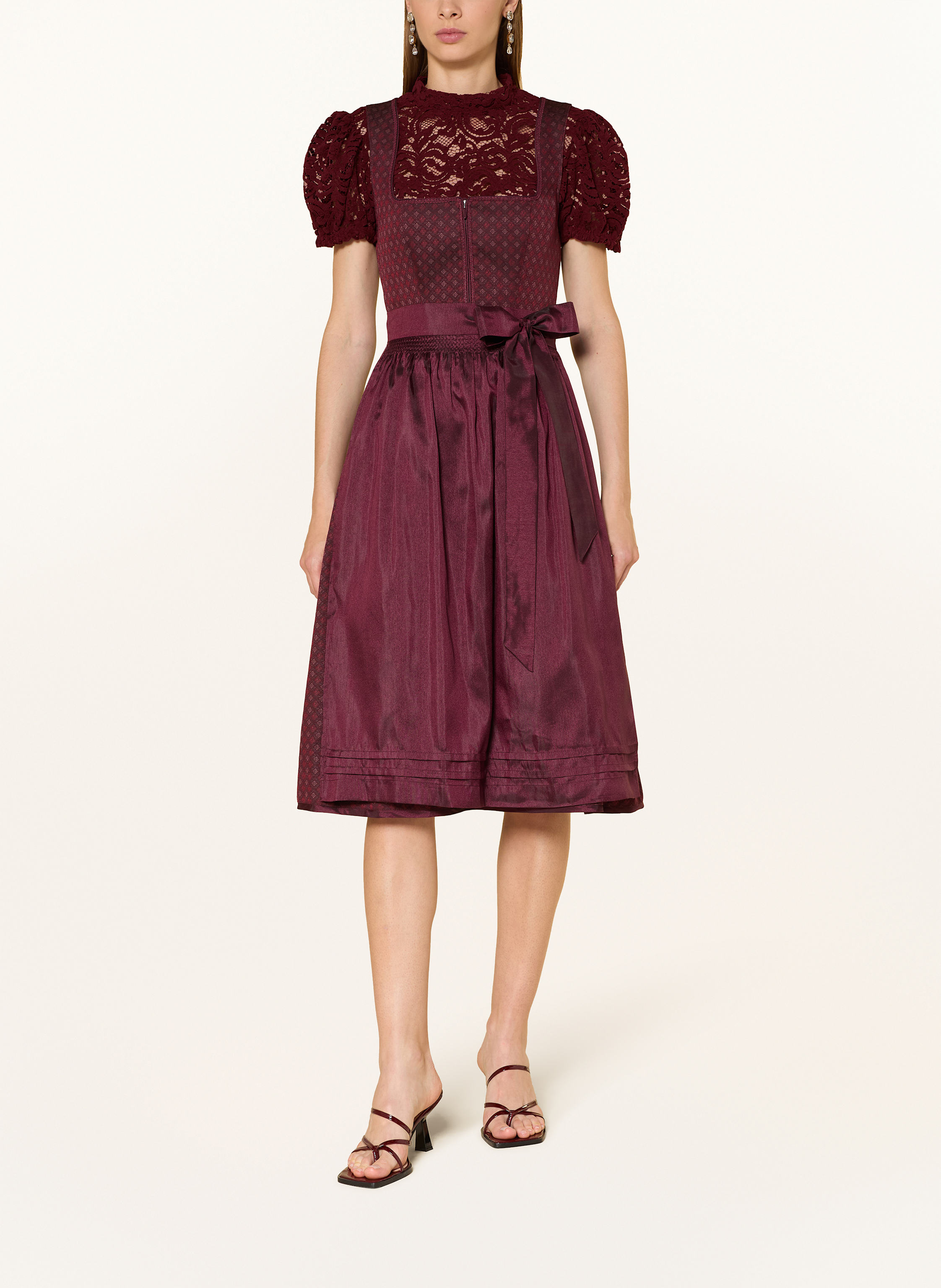 Thumbnail - Kinga Mathe Dirndlbluse Pina Aus Lochspitze rot