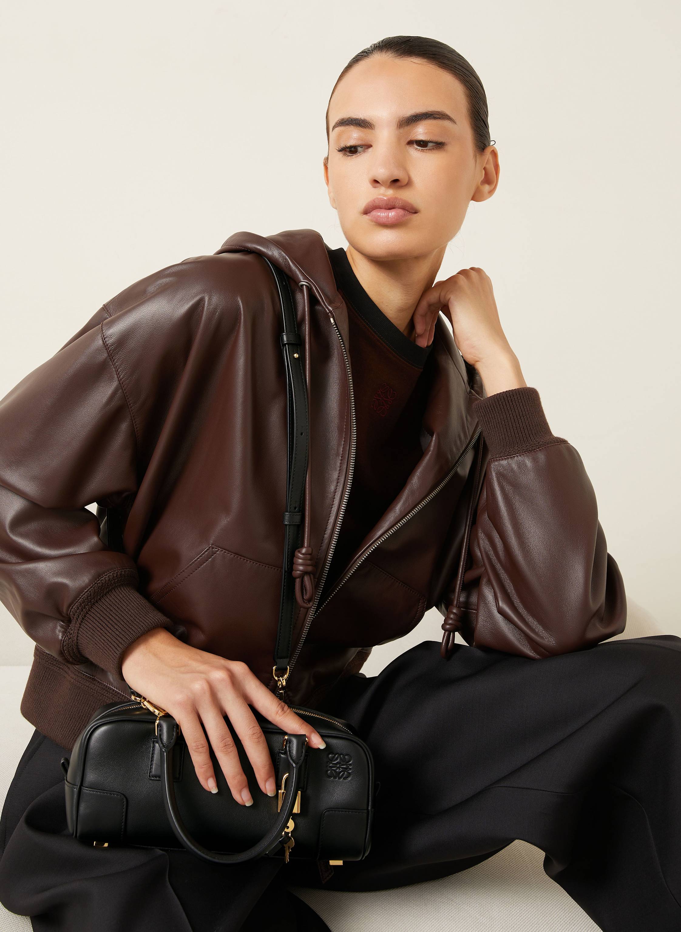 Thumbnail - Loewe Handtasche Amazona 23 Cropped schwarz