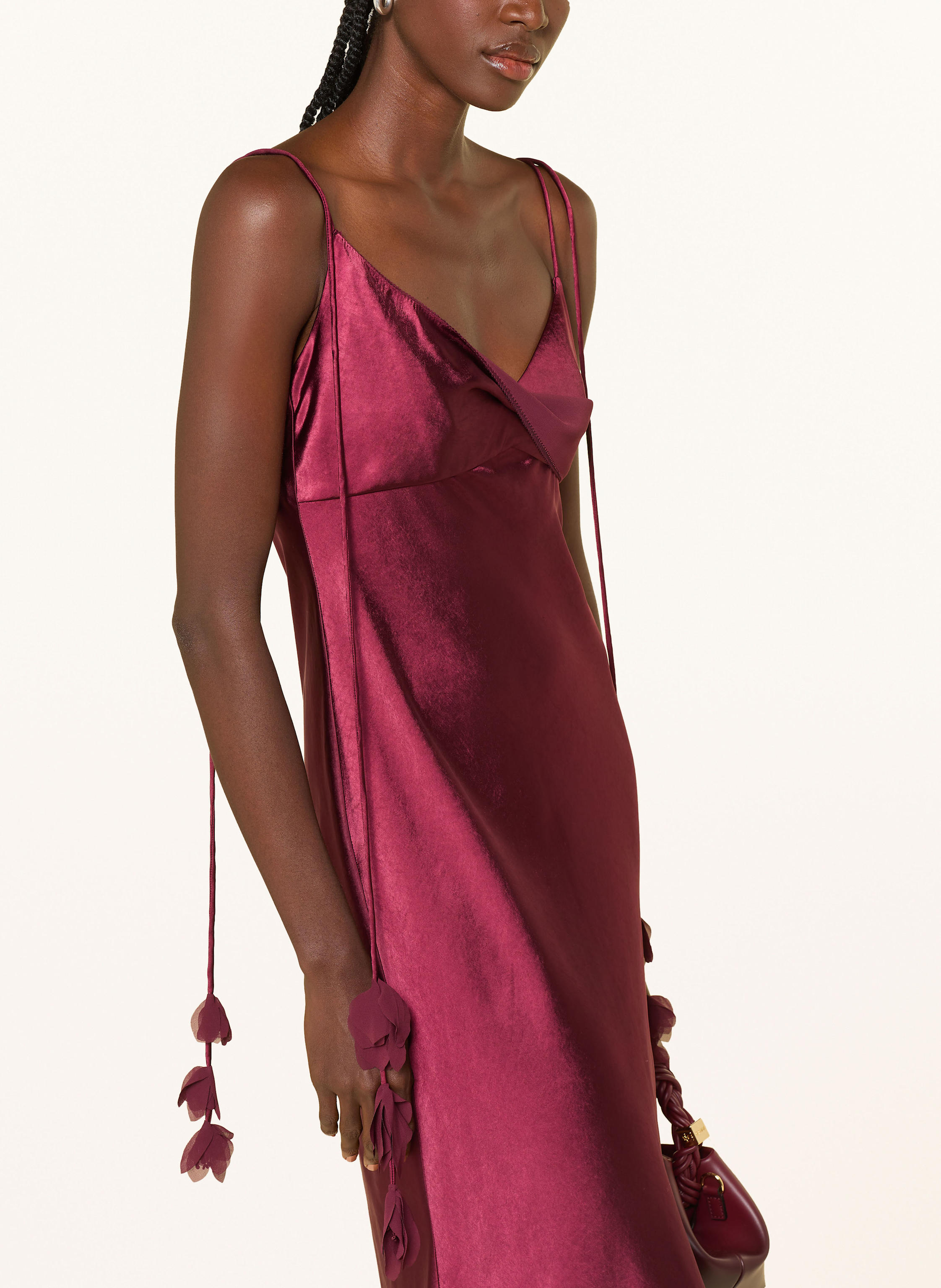 Thumbnail - Self-Portrait Satinkleid rot