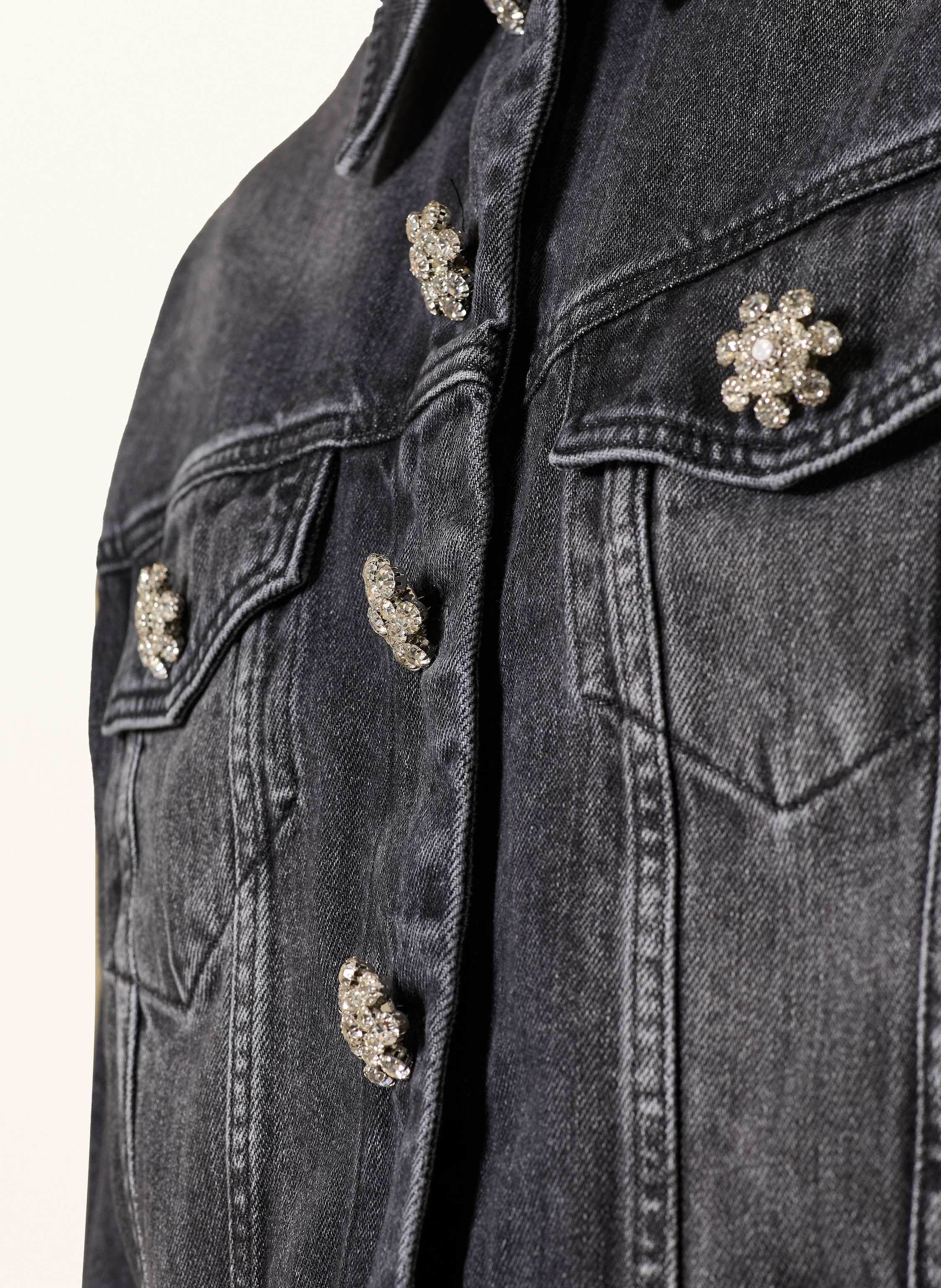 Thumbnail - Allsaints Jeansjacke Beth Mit Schmucksteinen schwarz