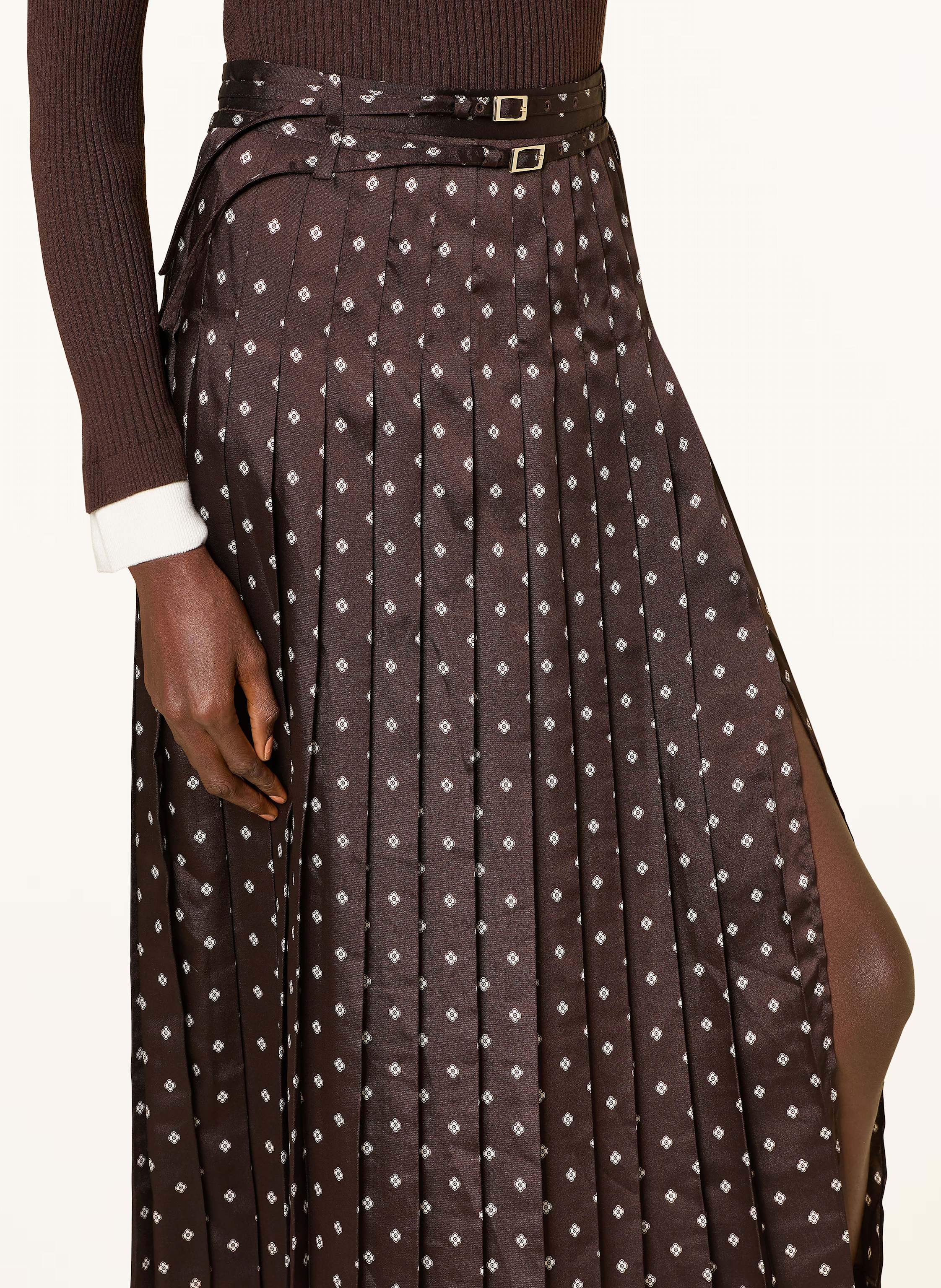 Thumbnail - Sandro Faltenrock braun