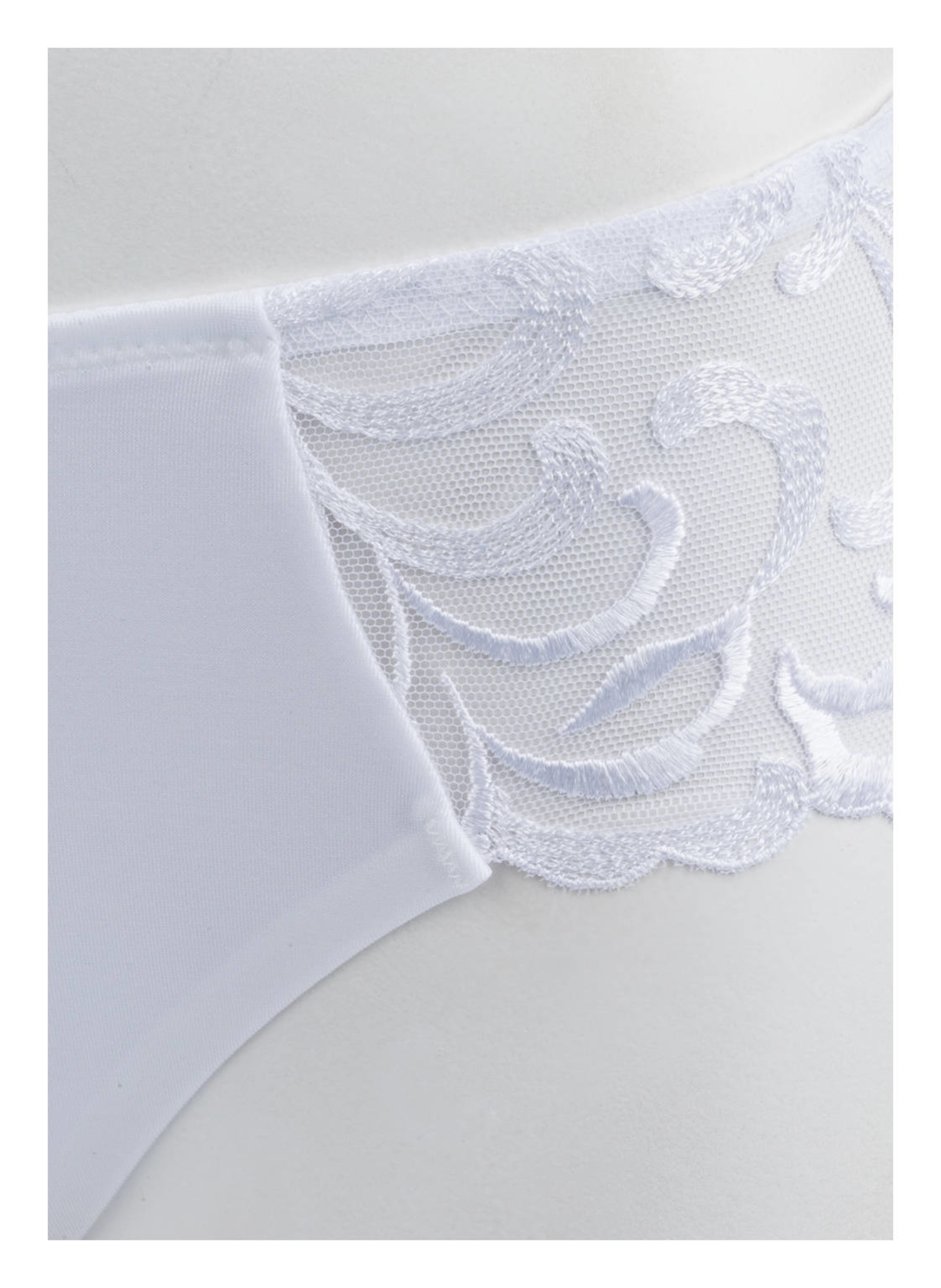 Thumbnail - Triumph Slip Modern Finesse weiss