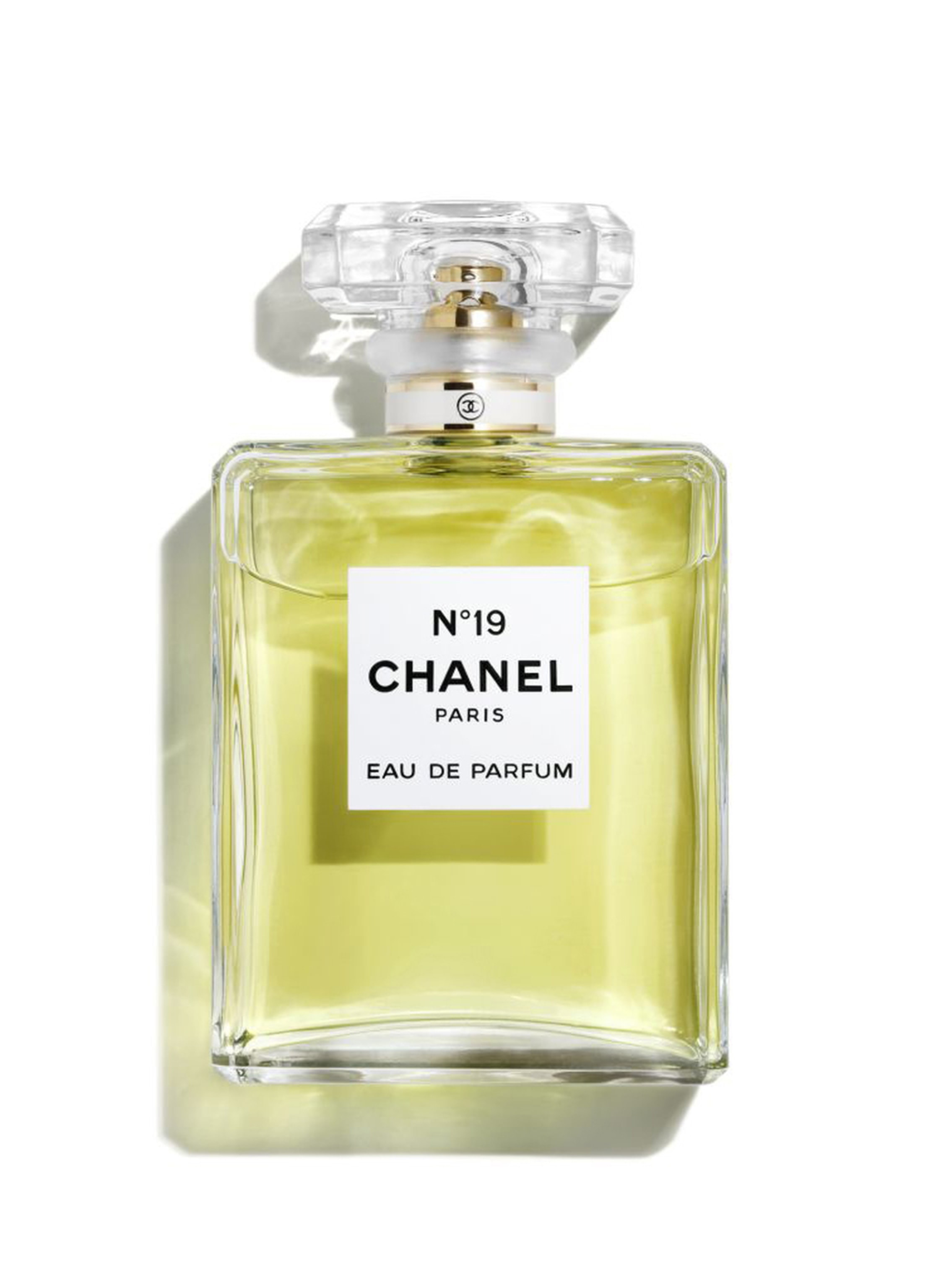 新品　未開封　CHANEL N°19 Eau de Parfum 100ml 1000502692_0.jpg