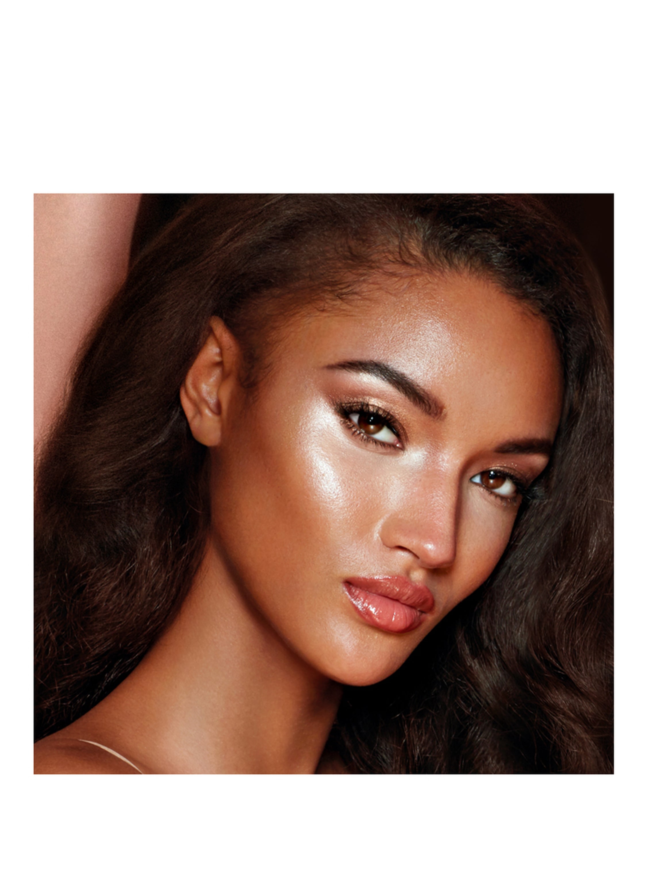 Thumbnail - Charlotte Tilbury Hollywood Flawless Filter Foundation